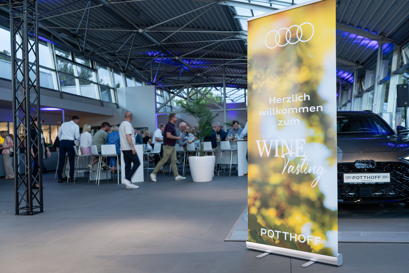 Bild: Premiere mit Stil: Der neue Audi Q7 bei POTTHOFF – im besonderen Ambiente bei ei... - 1