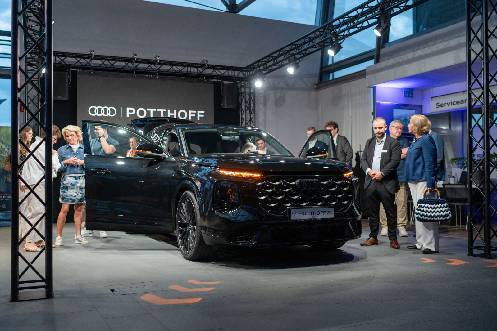 Bild: Premiere mit Stil: Der neue Audi Q7 bei POTTHOFF – im besonderen Ambiente bei ei... - 11