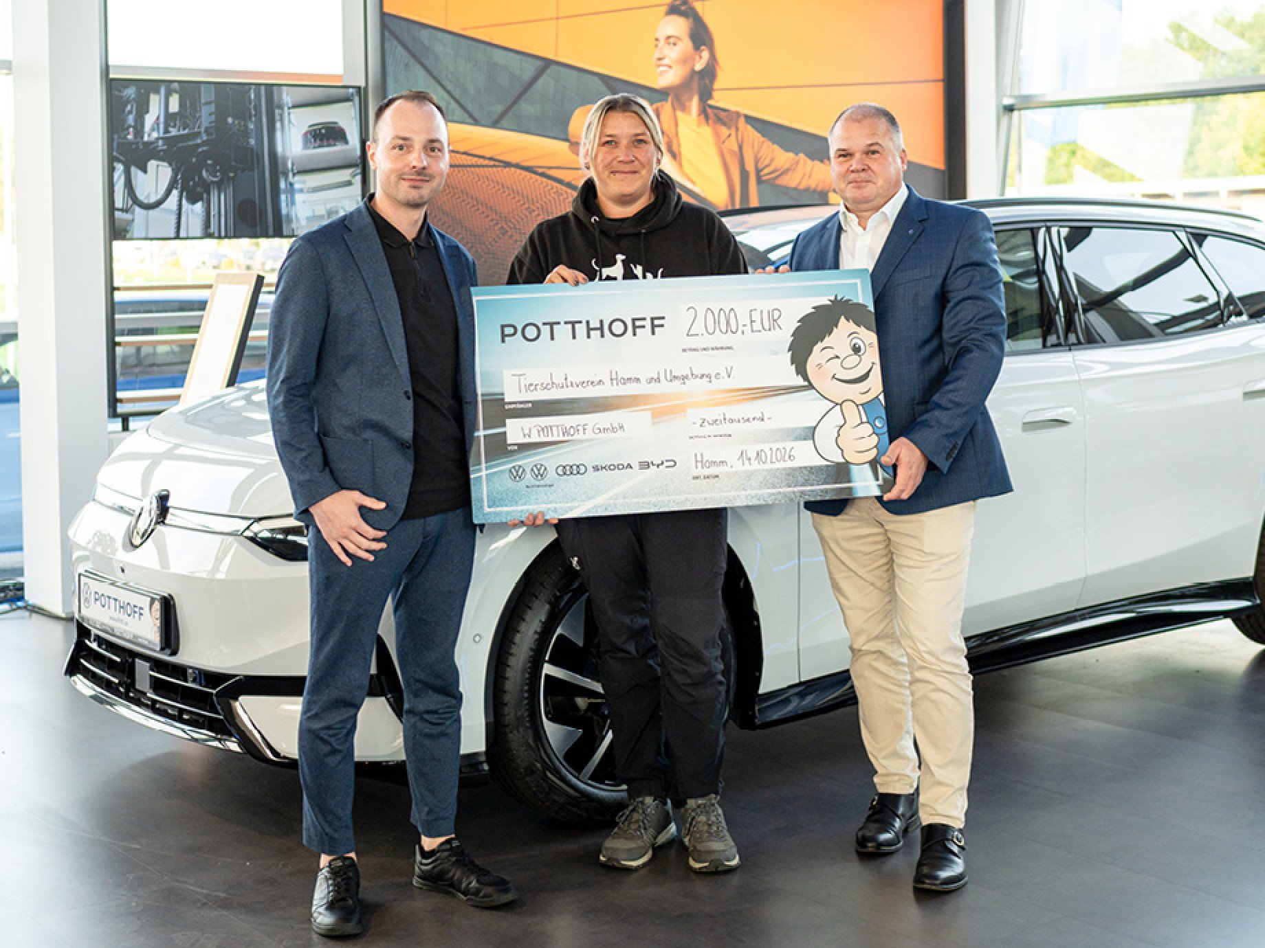 Autohaus POTTHOFF setzt sich für das Tierheim Hamm ein: Spendenübergabe von 2.000,- Euro