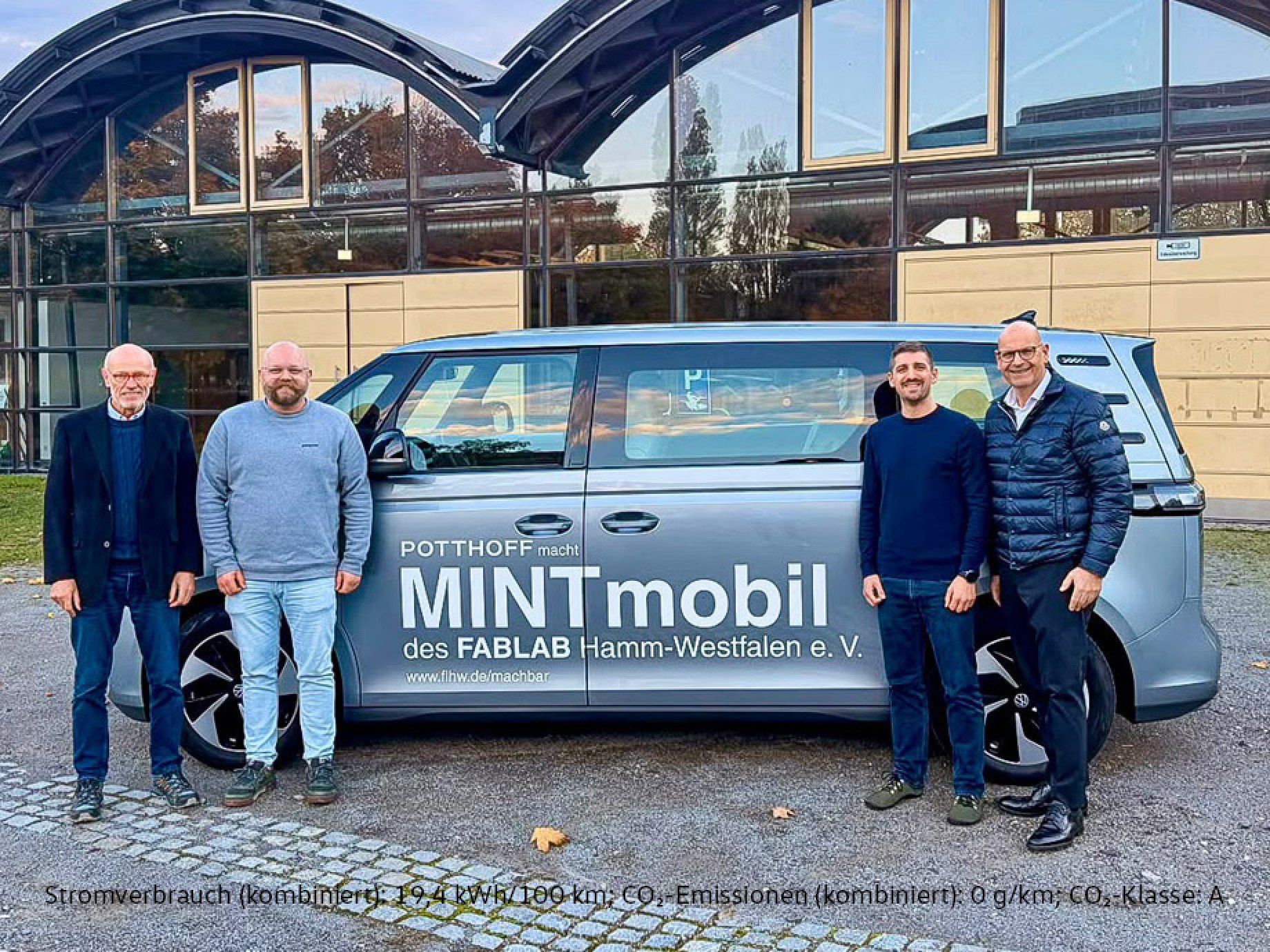 Autohaus POTTHOFF unterstützt das FabLab Hamm: Volkswagen ID. Buzz wird zum MINT-Mobil.