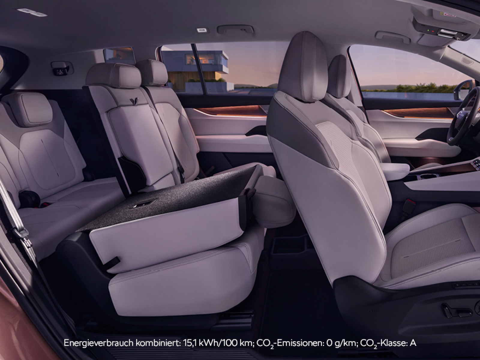 Illustration: Sind Sie bereit für den Gipfel? Der Škoda Peaq im Privat- und Gewerbeleasing ab 279,- €¹ im Autohaus POTTHOFF.