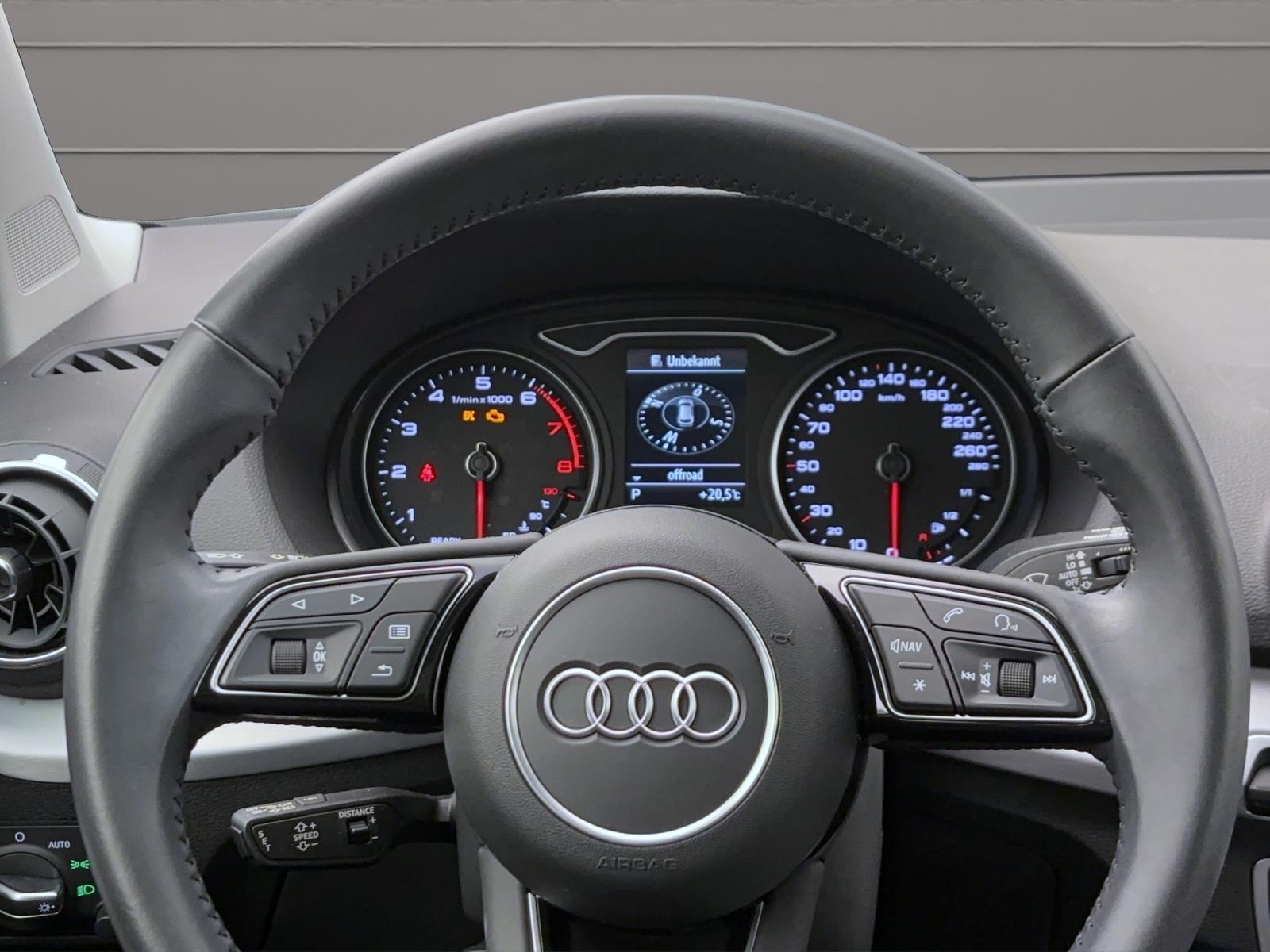 Audi Q2 35 TFSi sportLED Pano ACC