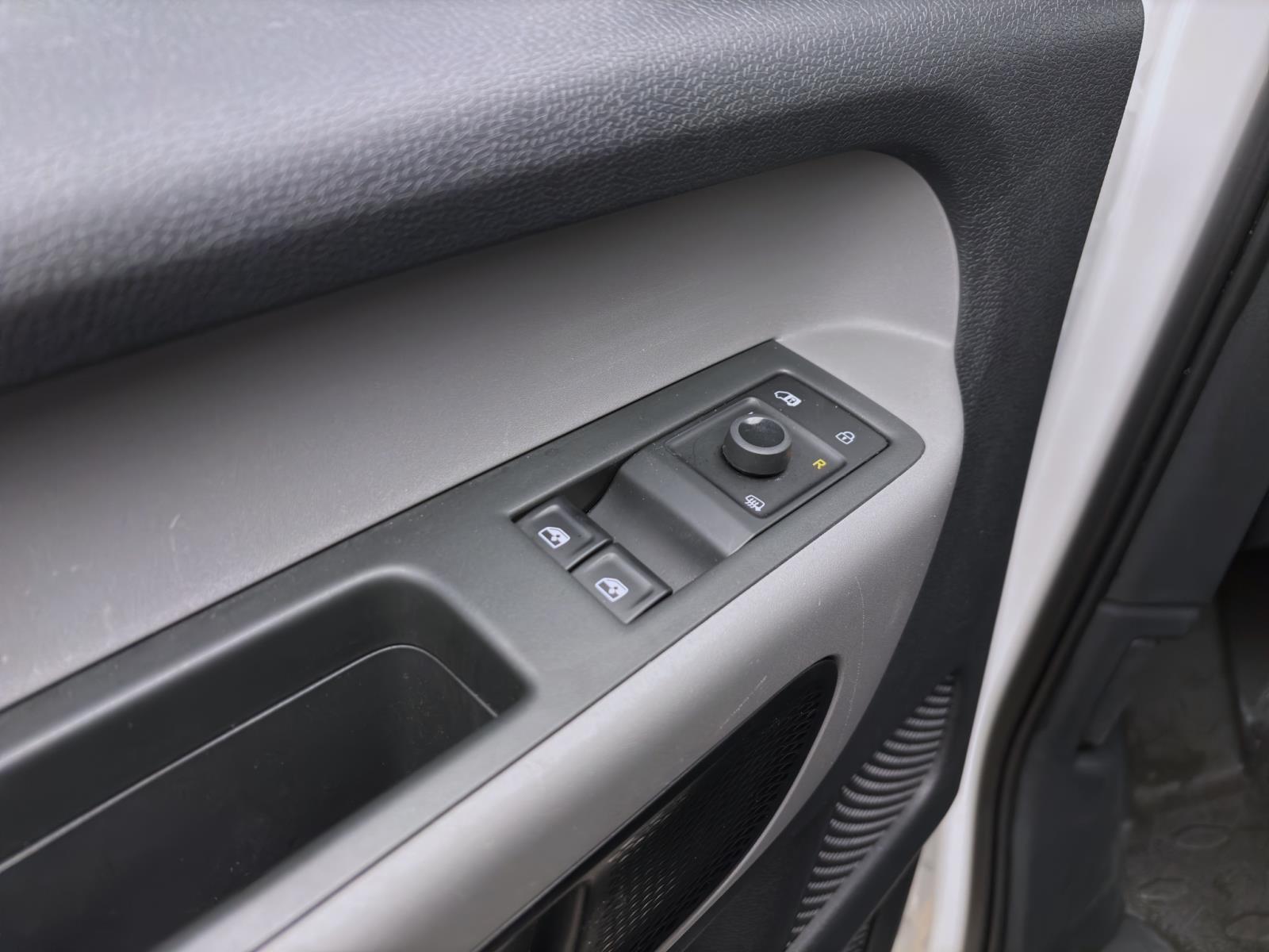 Volkswagen ID. Buzz ID Cargo Kasten Navi/AHK