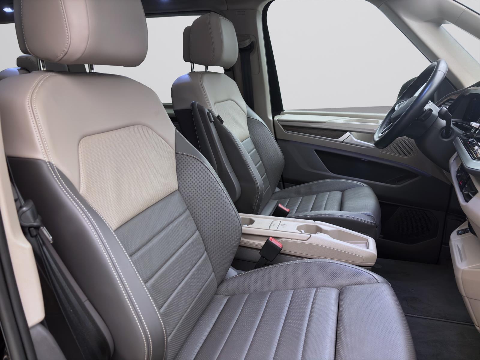 Volkswagen T7 Multivan 2.0 TSI DSG STYLE STANDHZG AHK PANO IQ.LIGHT