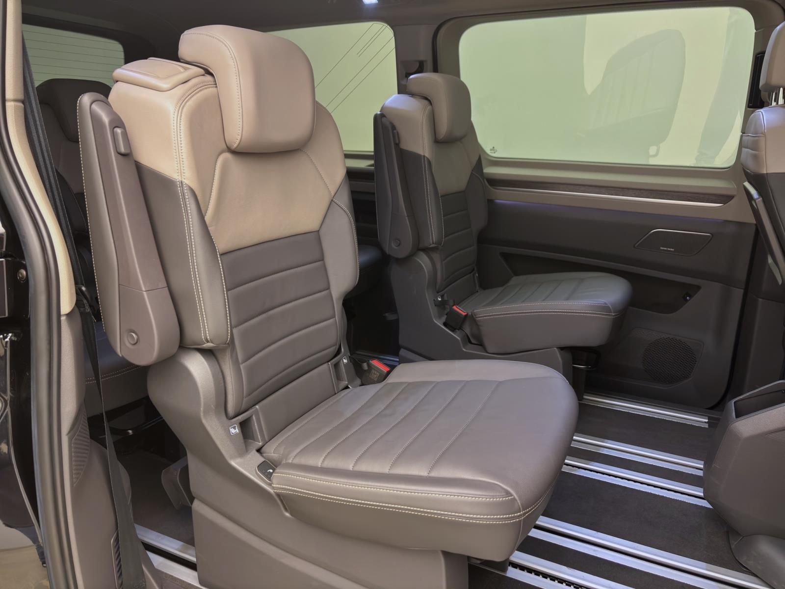Volkswagen T7 Multivan 2.0 TSI DSG STYLE STANDHZG AHK PANO IQ.LIGHT