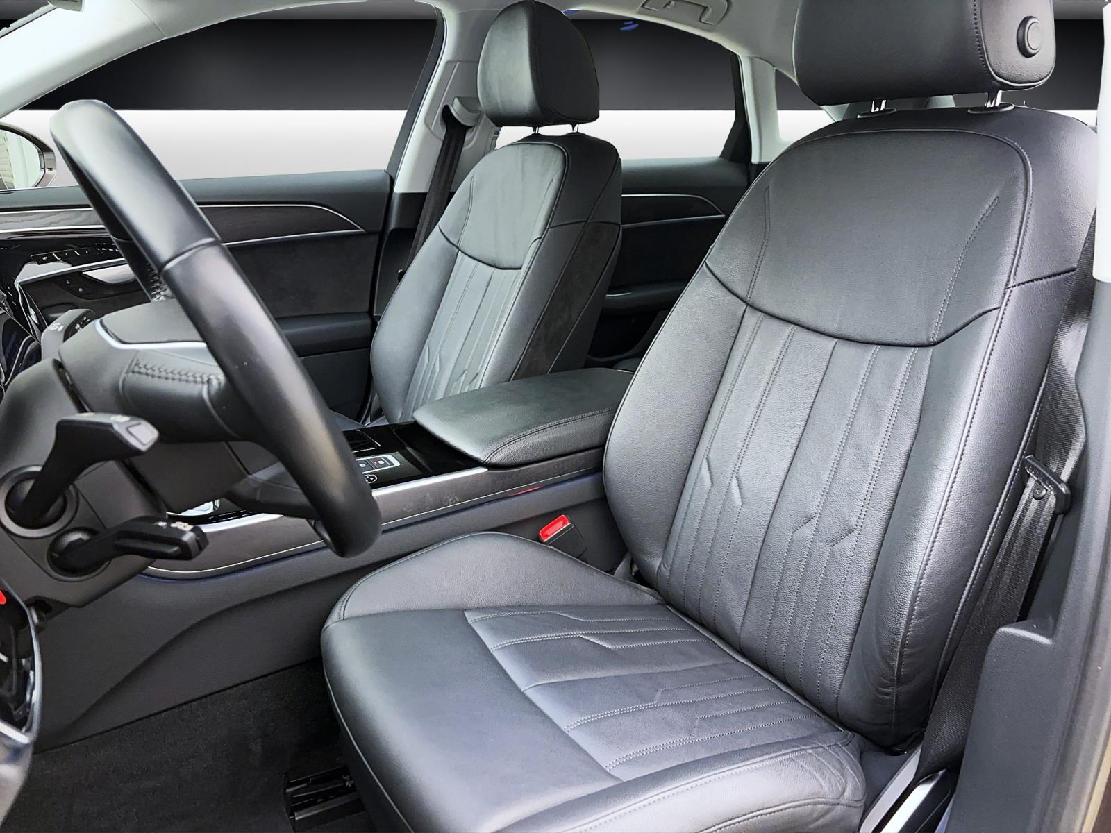 Audi A8 50 TDi q. Matrix AHK ACC Virtual