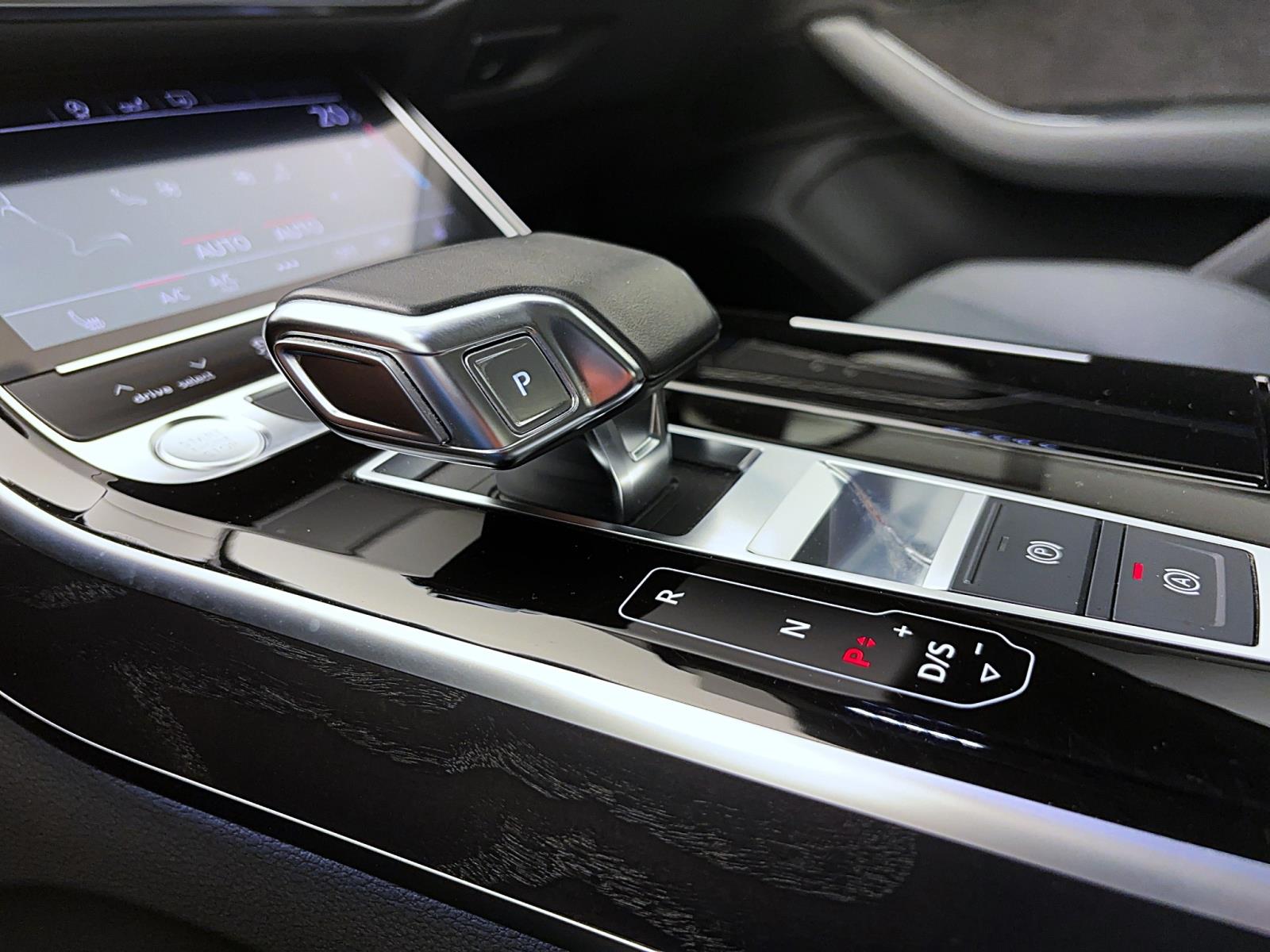 Audi A8 50 TDi q. Matrix AHK ACC Virtual