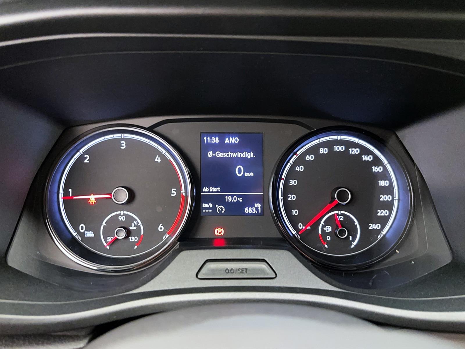 Volkswagen T6.1 Transporter Kasten 2,0 TDI Heckklappe/Navi/AHK