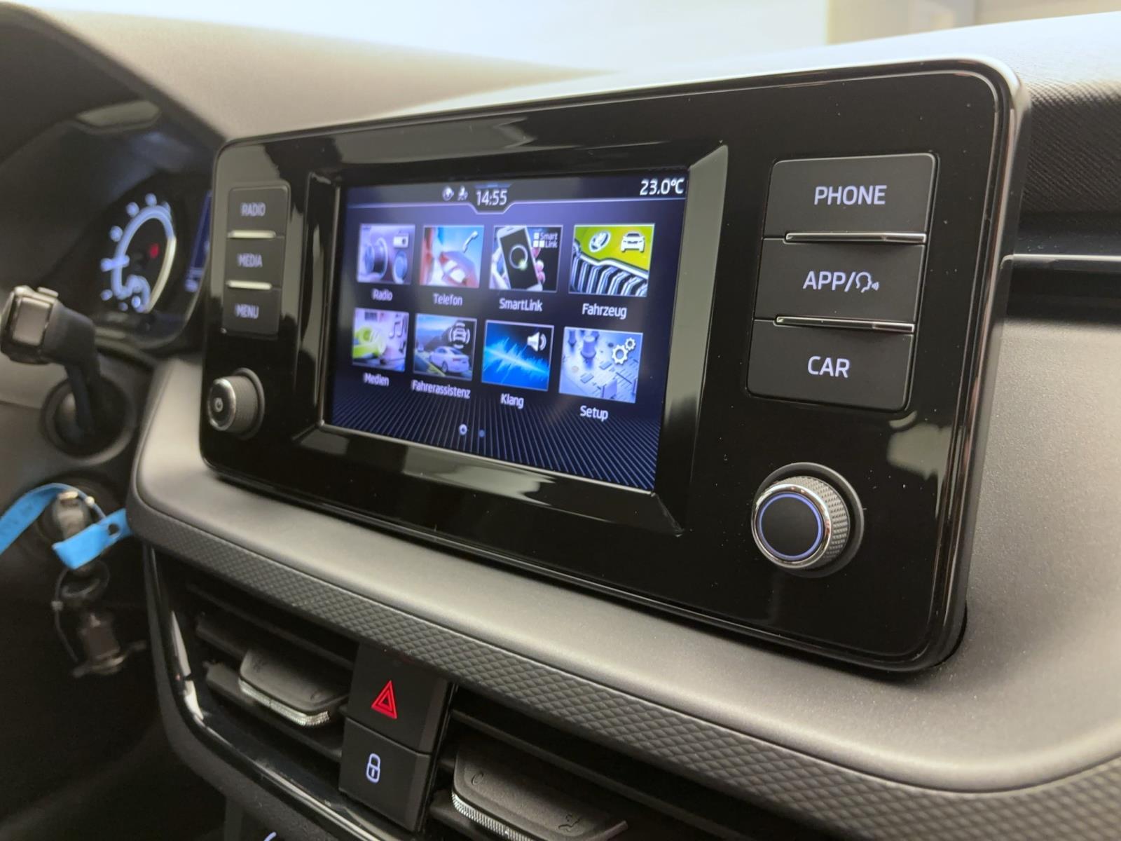 Skoda Kamiq 1.0 TSI DSG Active PDC LED SmartLink Sitzhzg