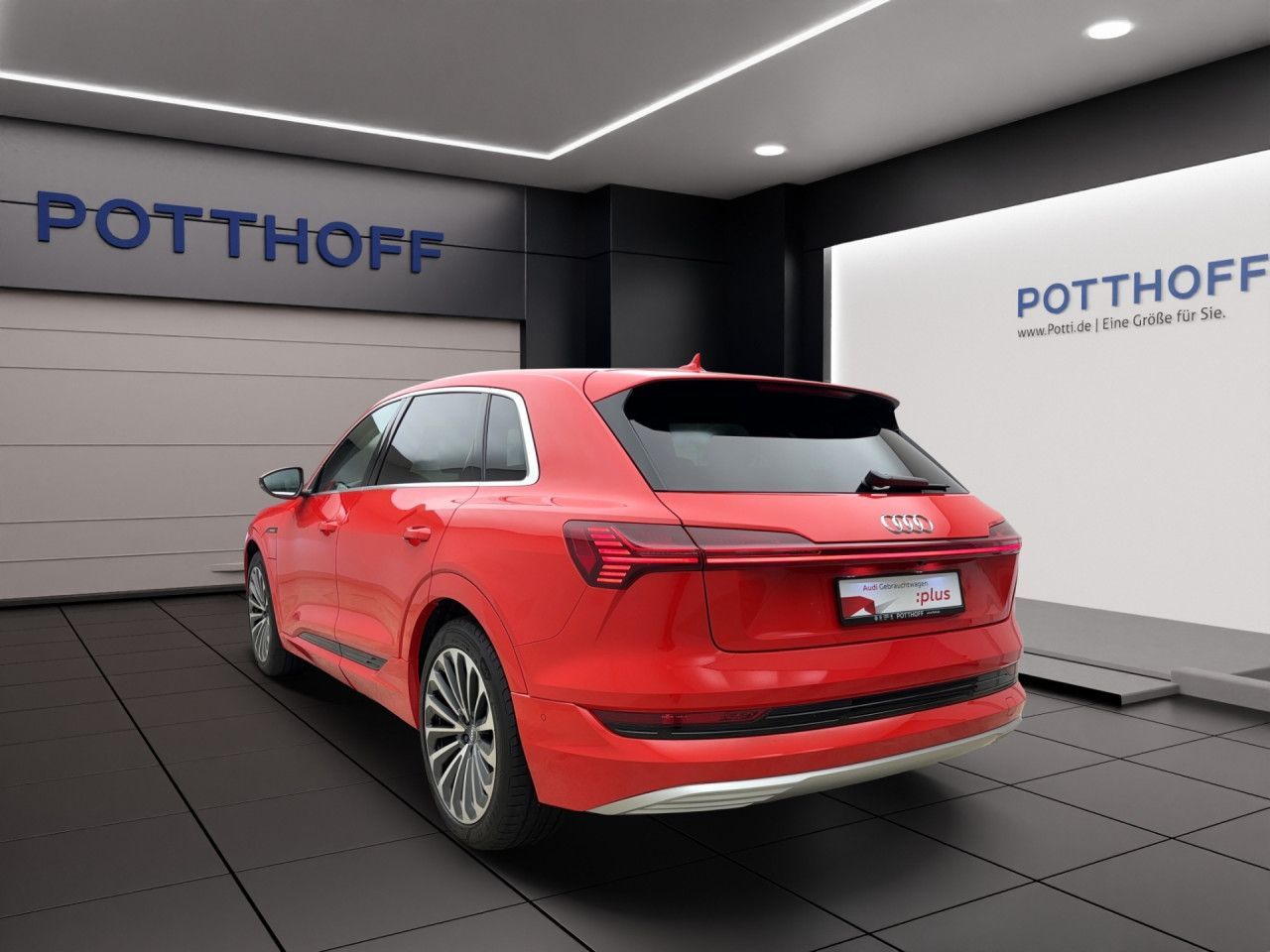 Audi e-tron 55 q. advancedAHK Pano 21Zoll