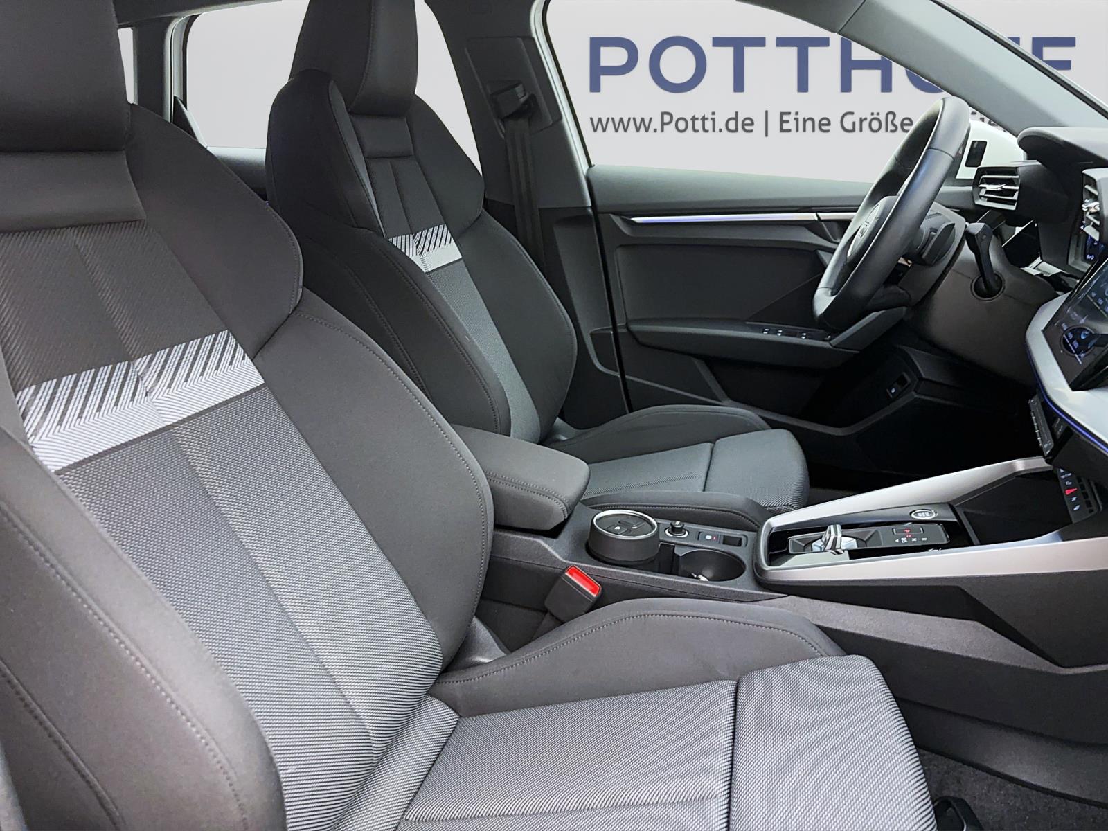 Audi A3 Sportback 40 TFSIe S line ParkAssist Kamera LED Sitzhzg