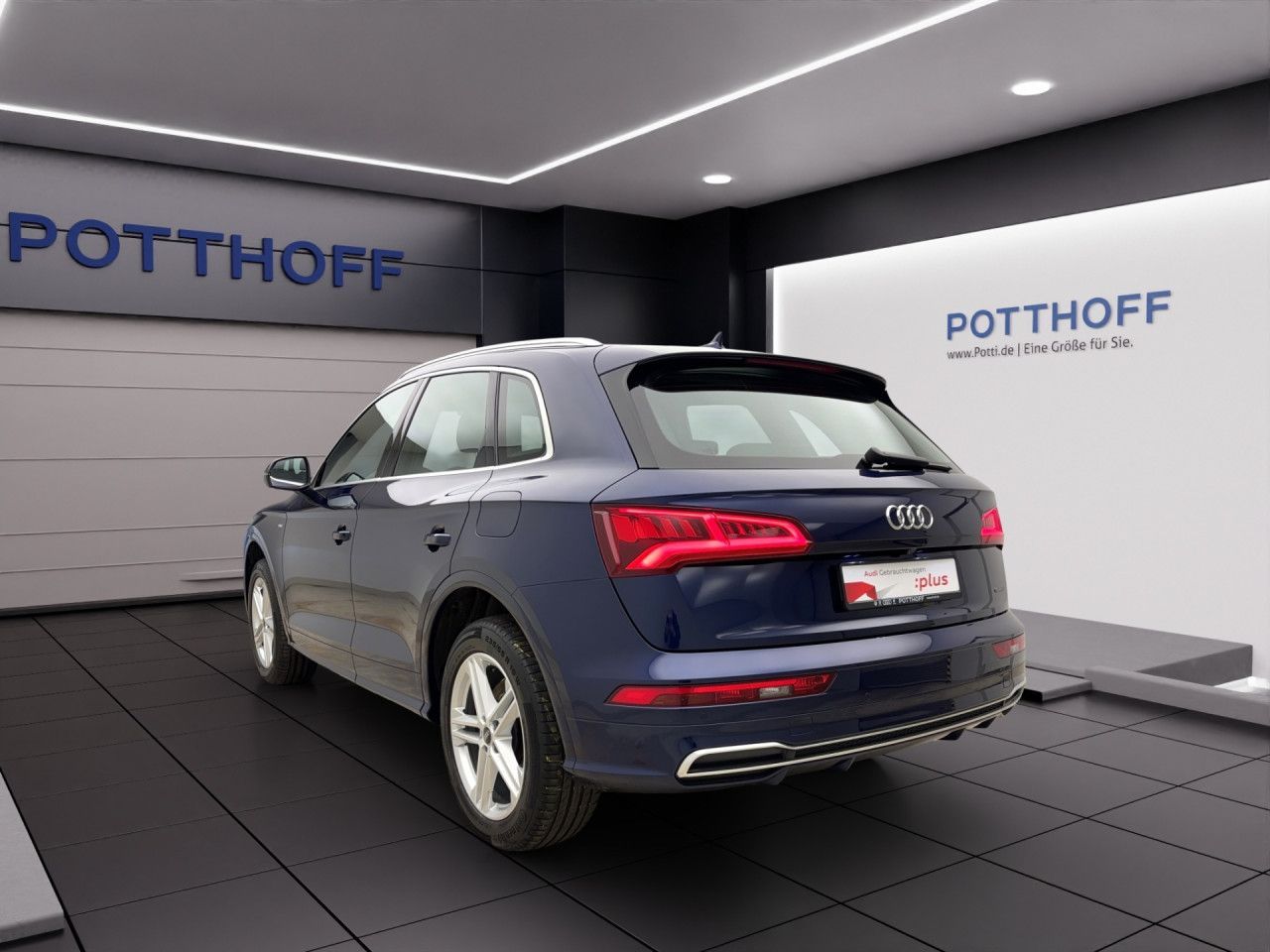 Audi Q5 50 TFSie q. sport S-lineMatrix Pano NaviPlus