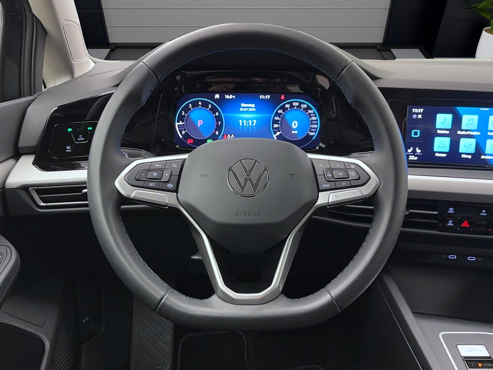 Volkswagen Golf 8 1.5 eTSI DSG LifeACC PDC LED Winter AppConnect