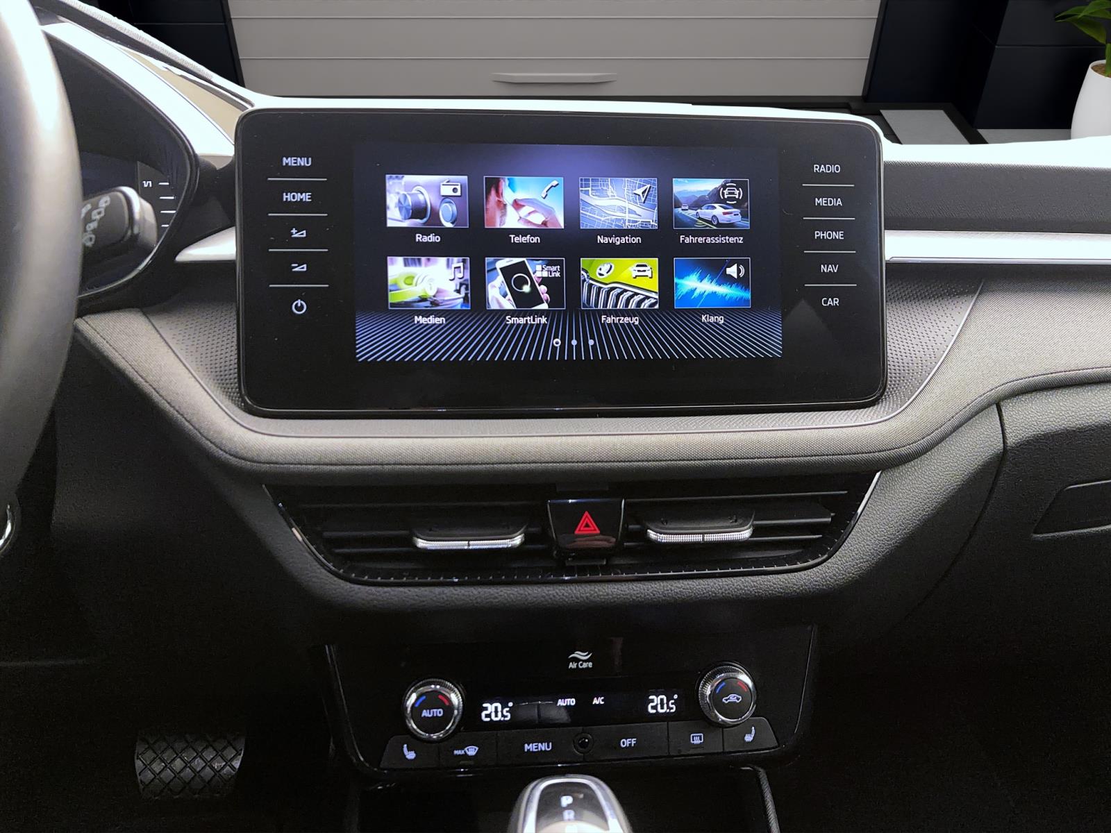 Skoda Fabia 1.0 MPI Tour PDC Kamera LED Navi Sitzhzg VirtCockpit