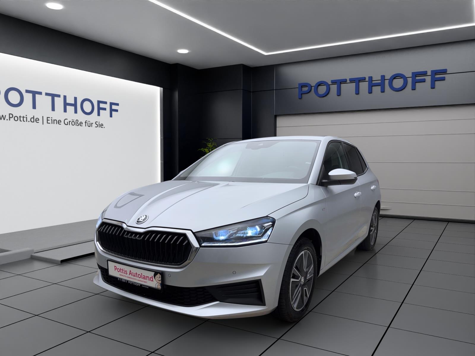Skoda Fabia 1.0 TSI DSG Tour PDC Kamera LED Navi SmartLink Sitzhzg
