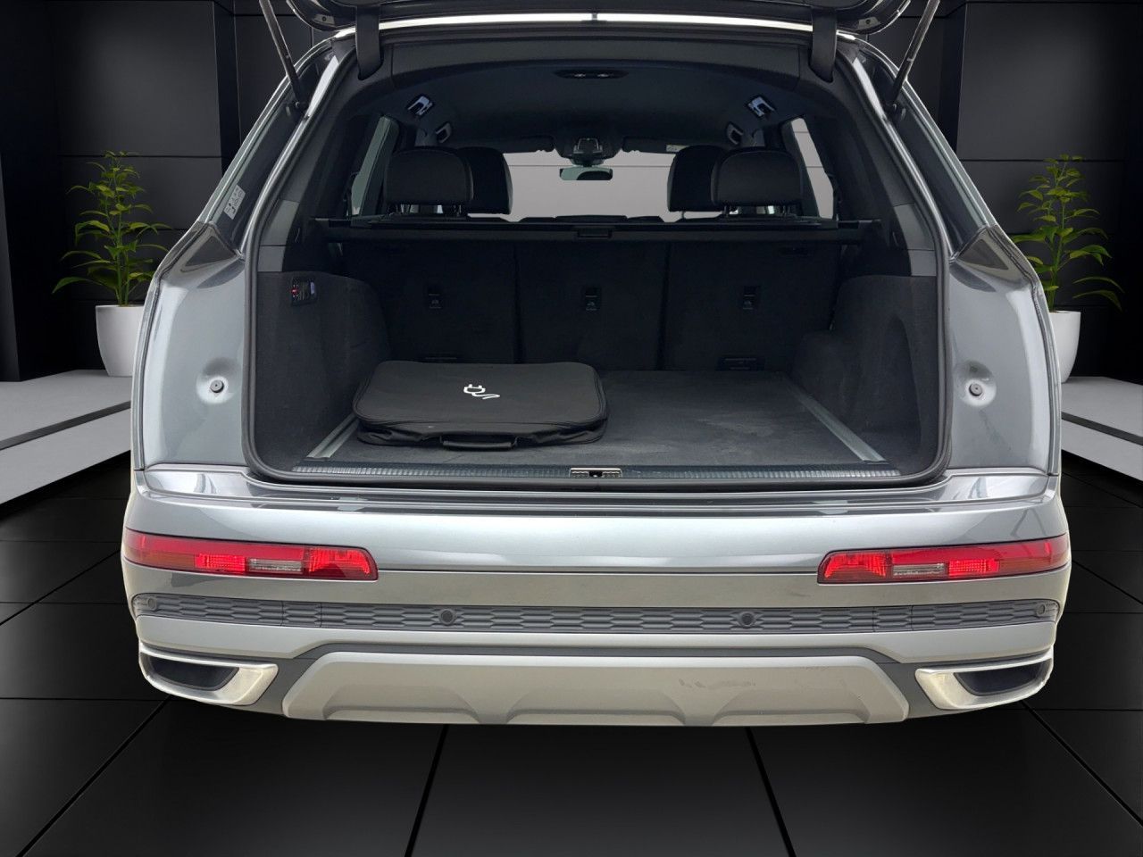 Audi Q7 55 TFSie q. S-lineAHK ACC HUD