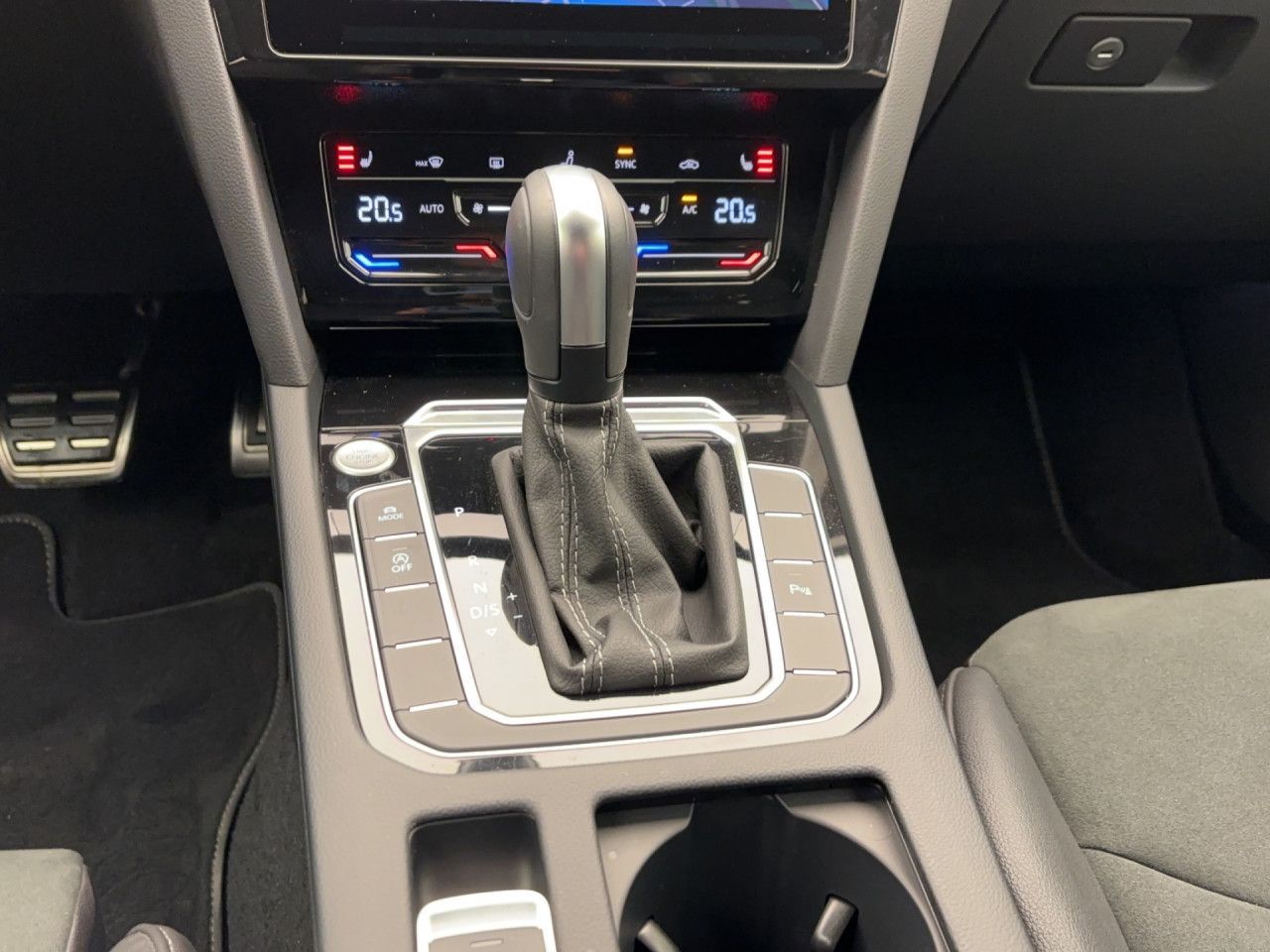 Volkswagen Arteon Shooting Brake 2.0 TDI DSG R-LineNavi AHK IQ.Light ACC Sitzhzg