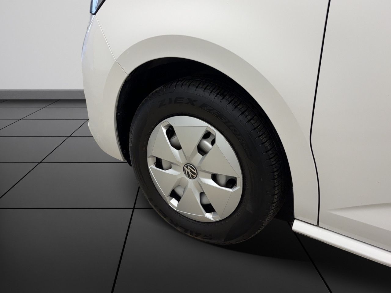 Volkswagen T7 Multivan 7-Sitzer2,0 DSG TDI AHK/Navi/LED