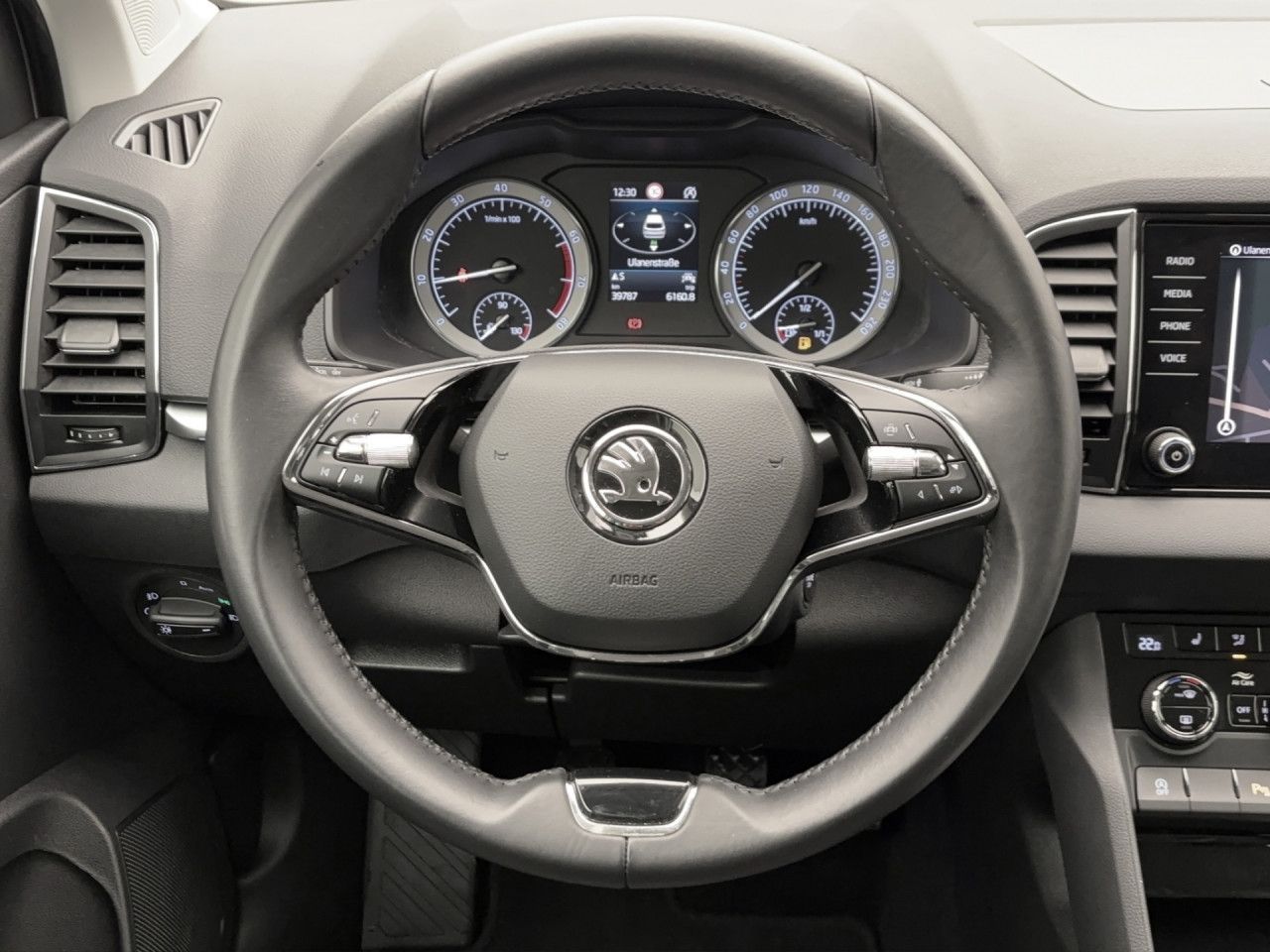 Skoda Karoq 1.0 TSI DriveNavi LED Sitzhzg FrontAssist