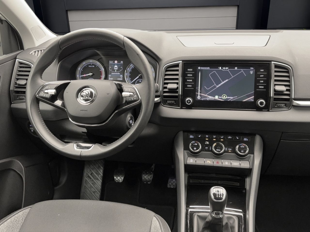 Skoda Karoq 1.0 TSI DriveNavi LED Sitzhzg FrontAssist