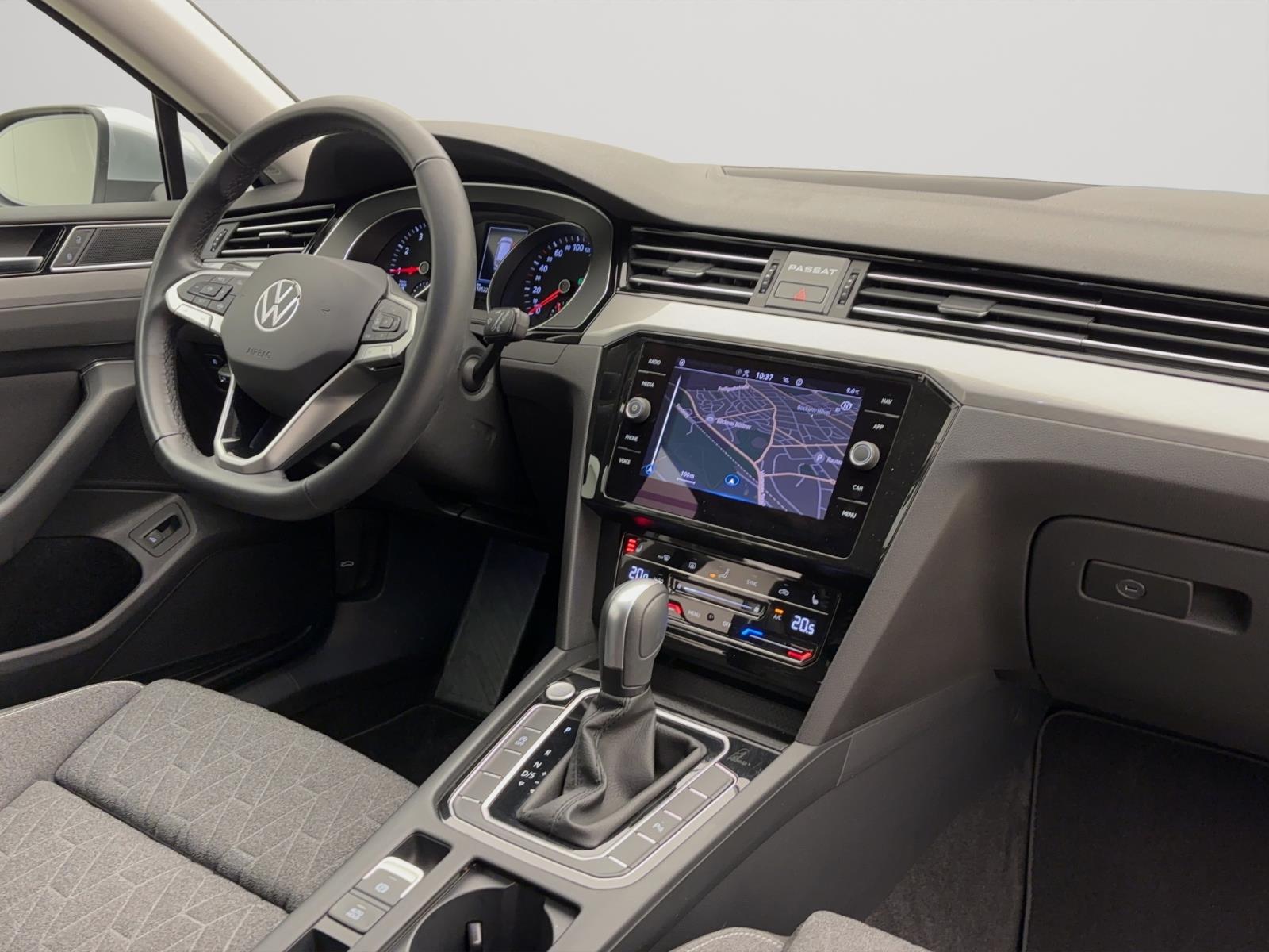 Volkswagen Passat Variant 1.5 TSI DSG BusinessNavi AHK ACC LED LaneAssist