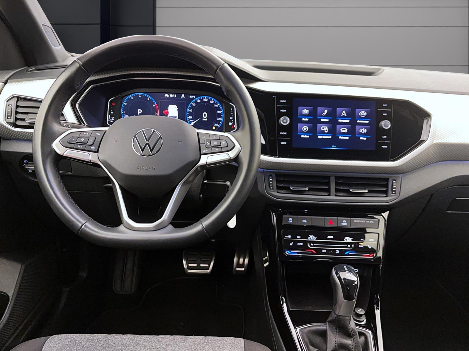 Volkswagen T-Cross 1.0 TSI DSG Move ACC PDC Kamera LED AppConnect Sitzhzg