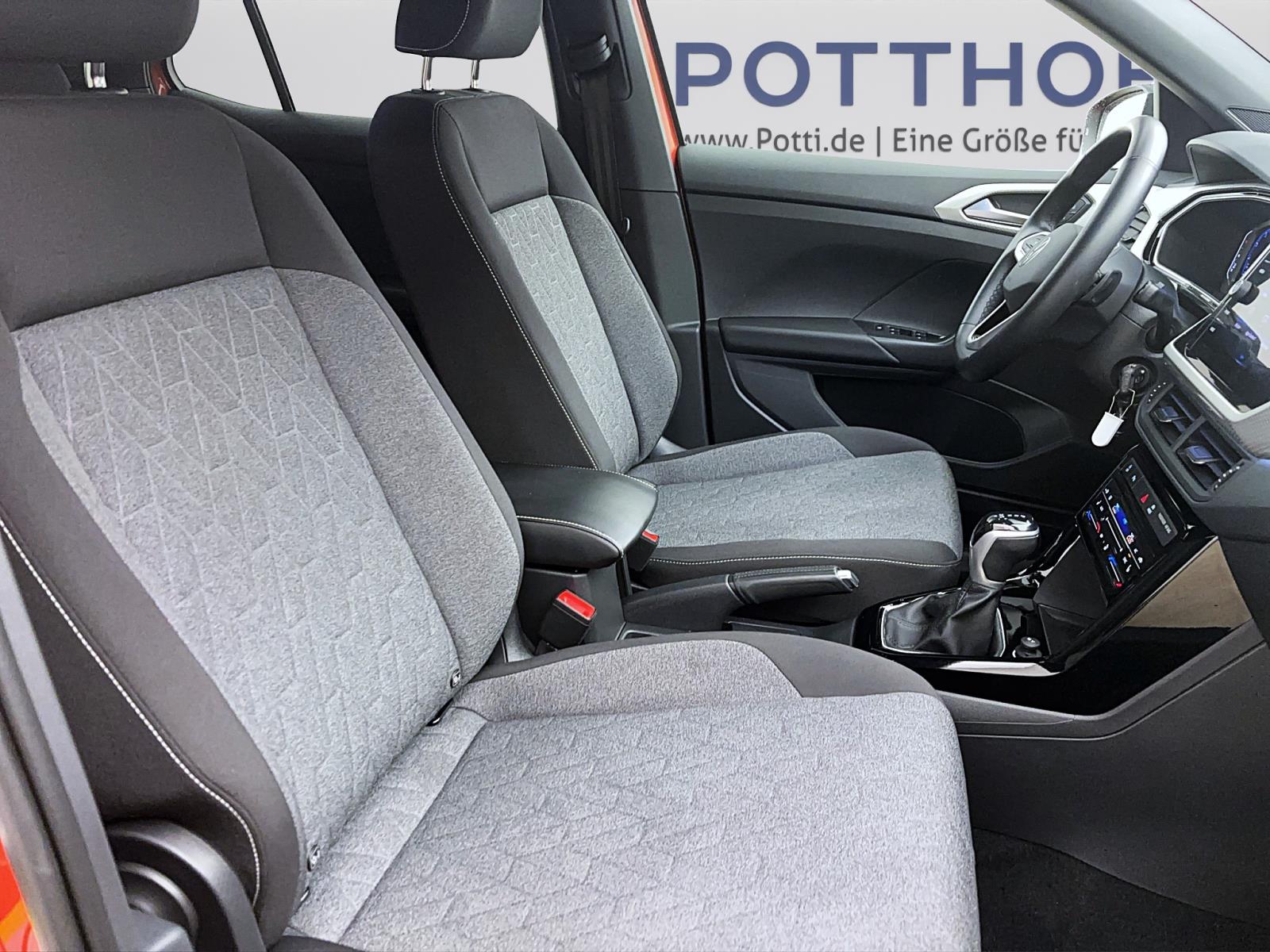 Volkswagen T-Cross 1.0 TSI DSG Move ACC PDC Kamera LED AppConnect Sitzhzg