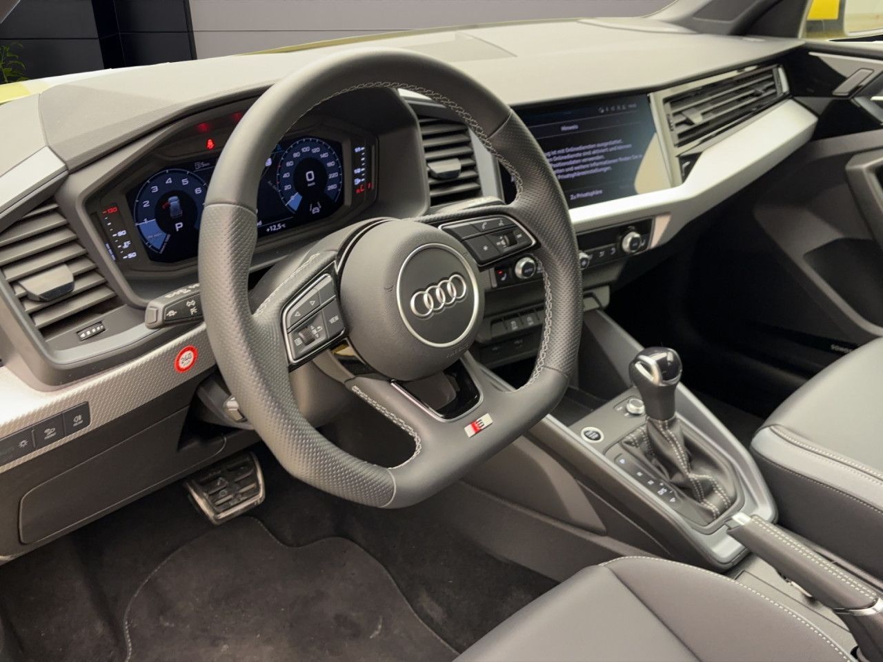 Audi A1 Sportback 30 TFSi advanced S-lineACC LED NaviPlus
