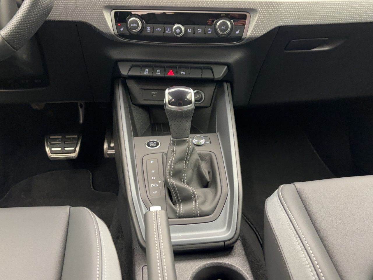 Audi A1 Sportback 30 TFSi advanced S-lineACC LED NaviPlus