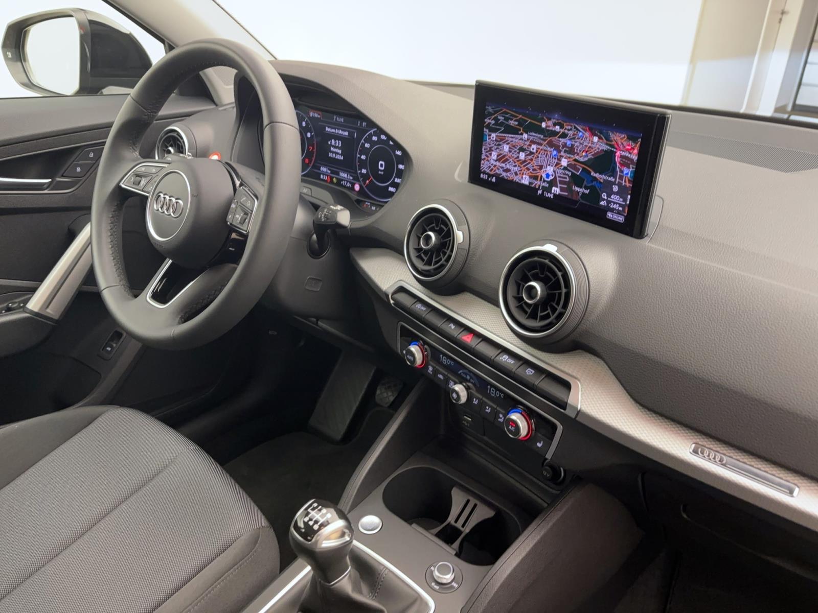 Audi Q2 30 TFSi AHK Matrix Navi RearAssist