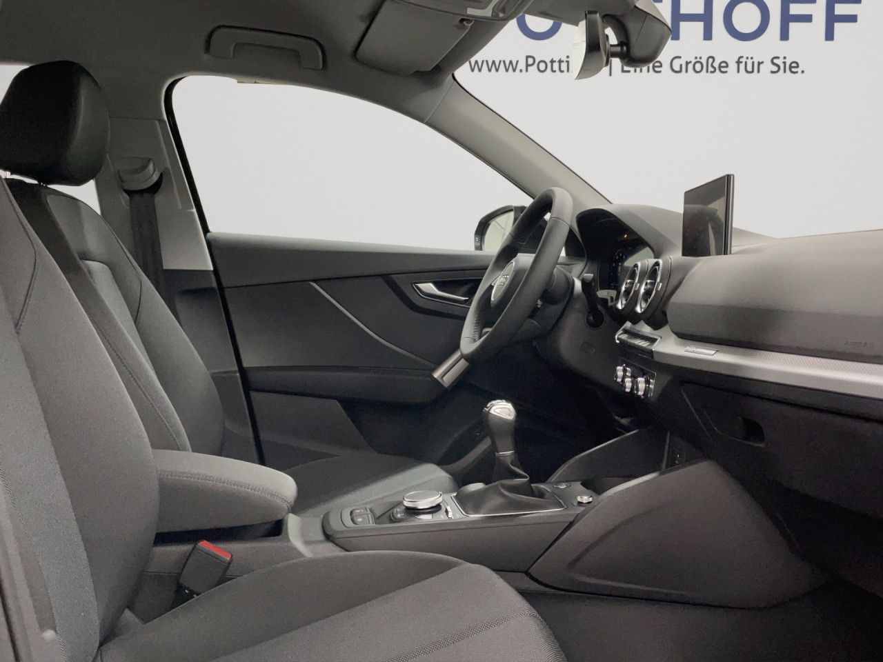 Audi Q2 30 TFSi AHK Matrix Navi RearAssist