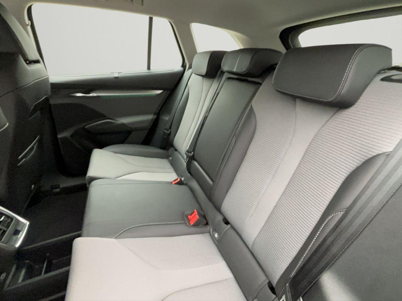 Skoda ENYAQ iV 50 Loft Navi LED Sitzhzg AppleCarplay
