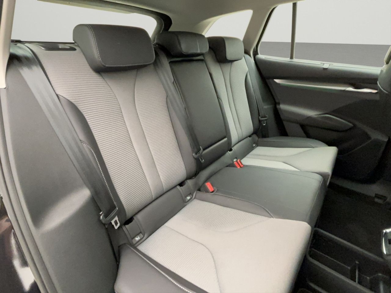 Skoda ENYAQ iV 50 Loft Navi LED Sitzhzg AppleCarplay