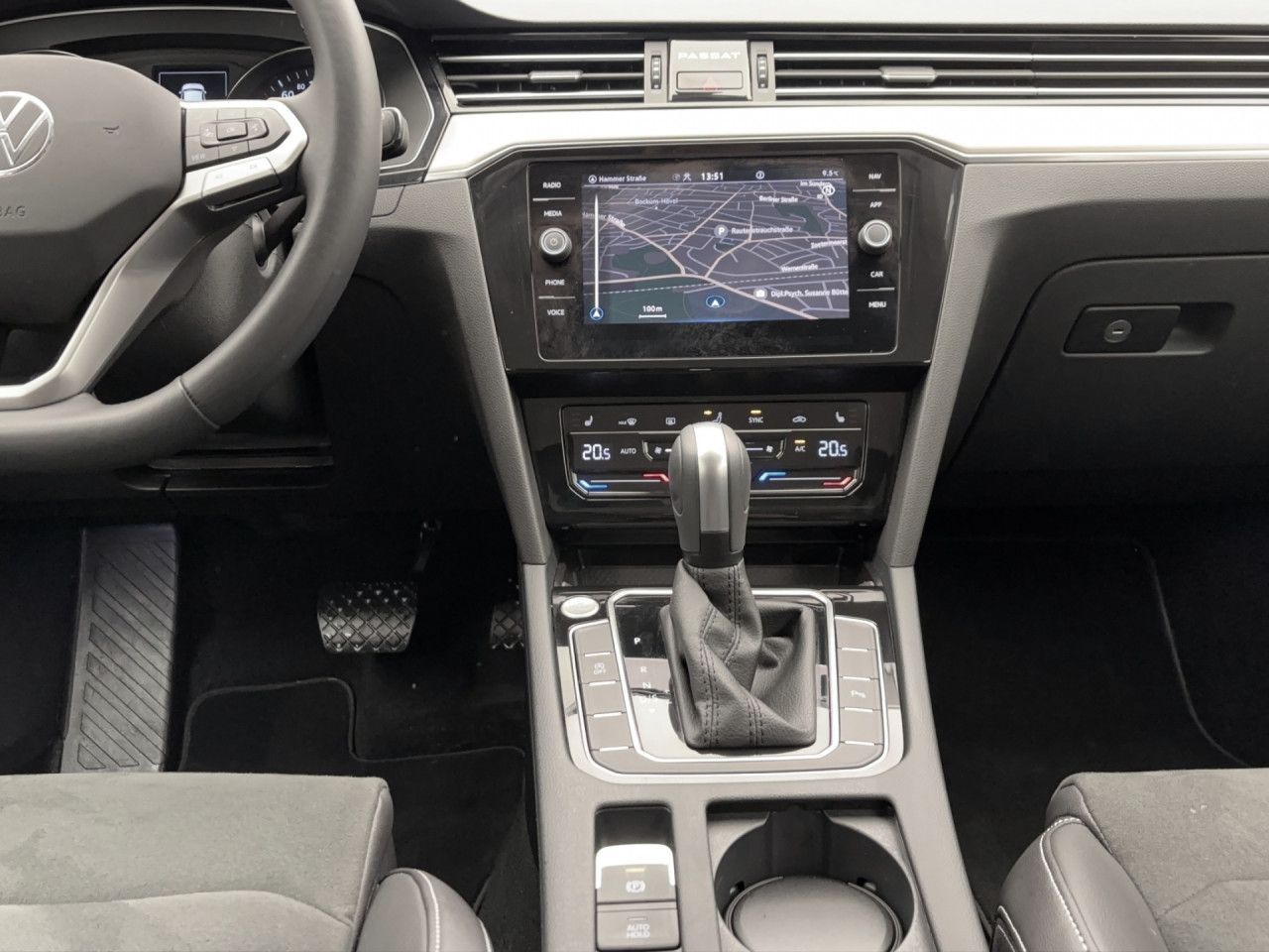 Volkswagen Passat Variant 2.0 TDI DSG Elegance Navi AHK IQ.Light ACC RearView