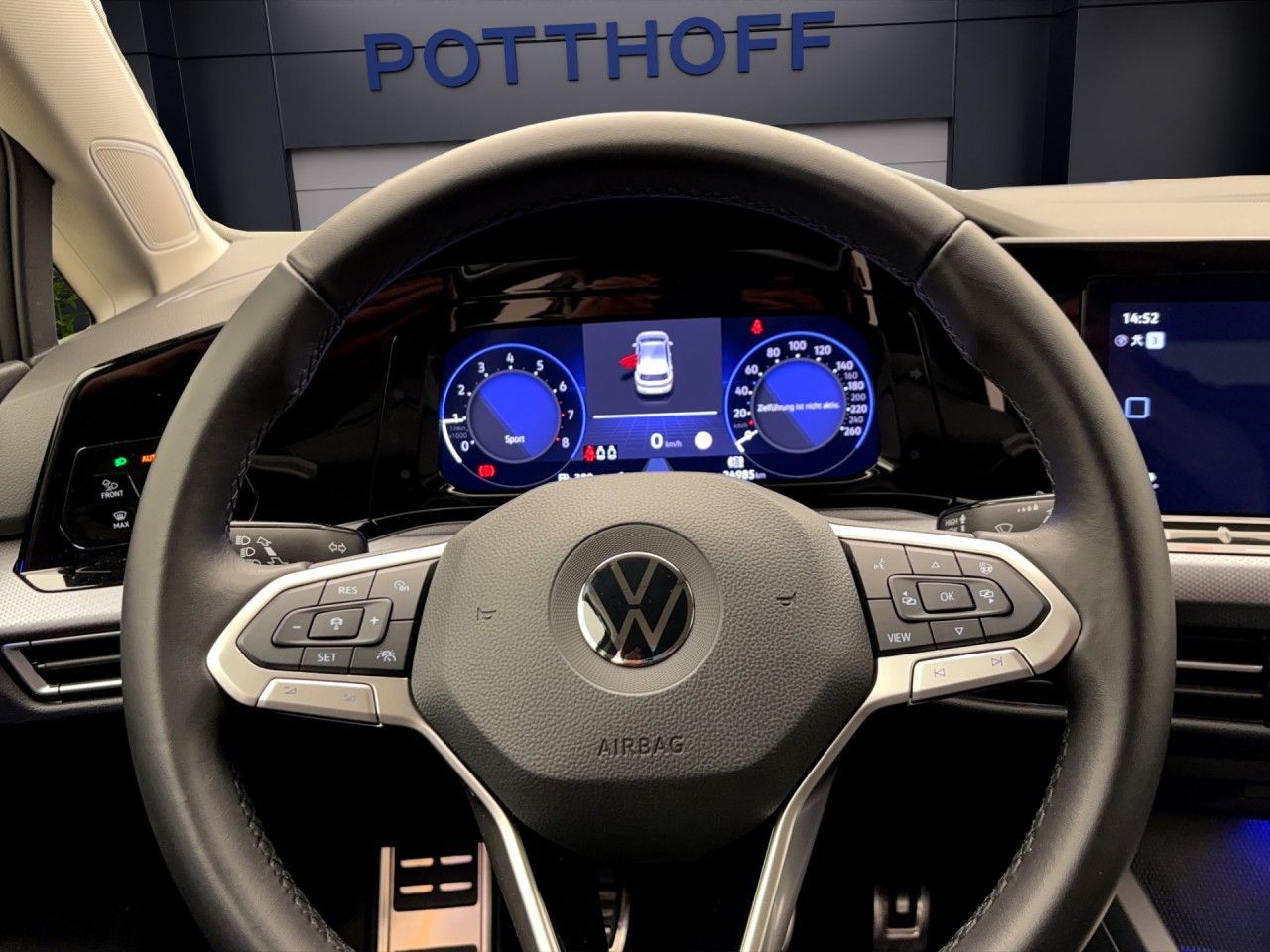 Volkswagen Golf 8 1.5 TSI ActiveStandhzg Navi ACC IQ.Drive LED+