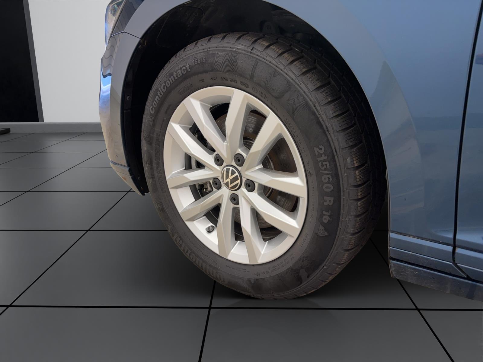 Volkswagen Passat Variant 1.5 TSI DSG Business Navi AHK LED Sitzhzg