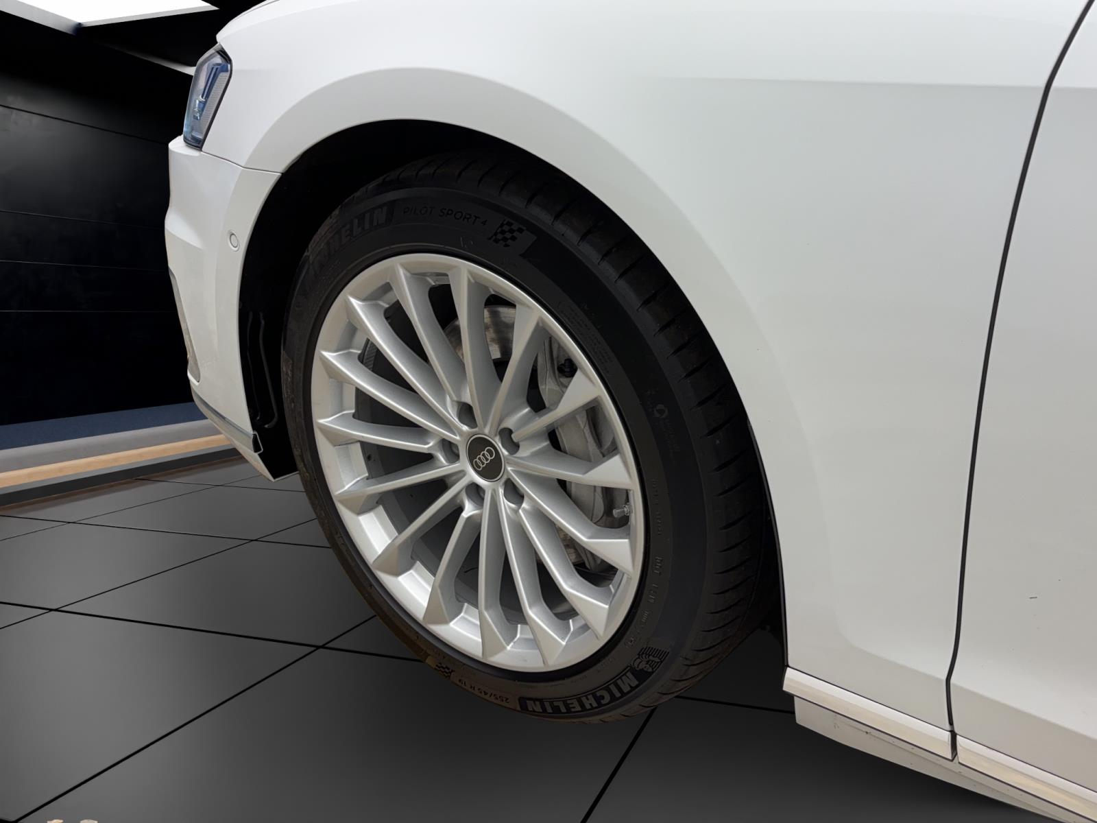 Audi A8 lang 50 TDi q. Matrix BuO Massage ACC