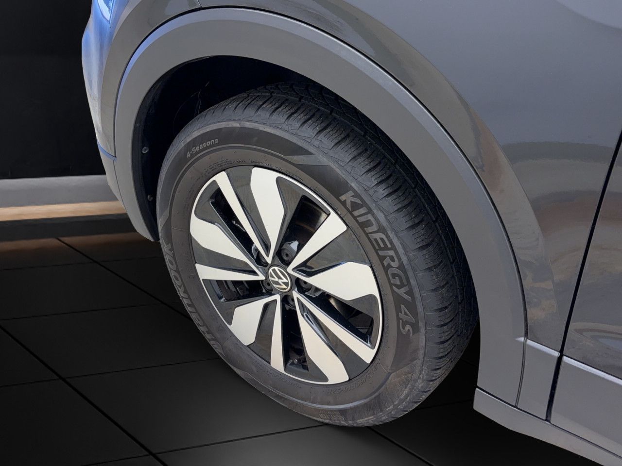 Volkswagen T-Cross 1.0 TSI MoveNavhi Sitzhzg FrontAssist