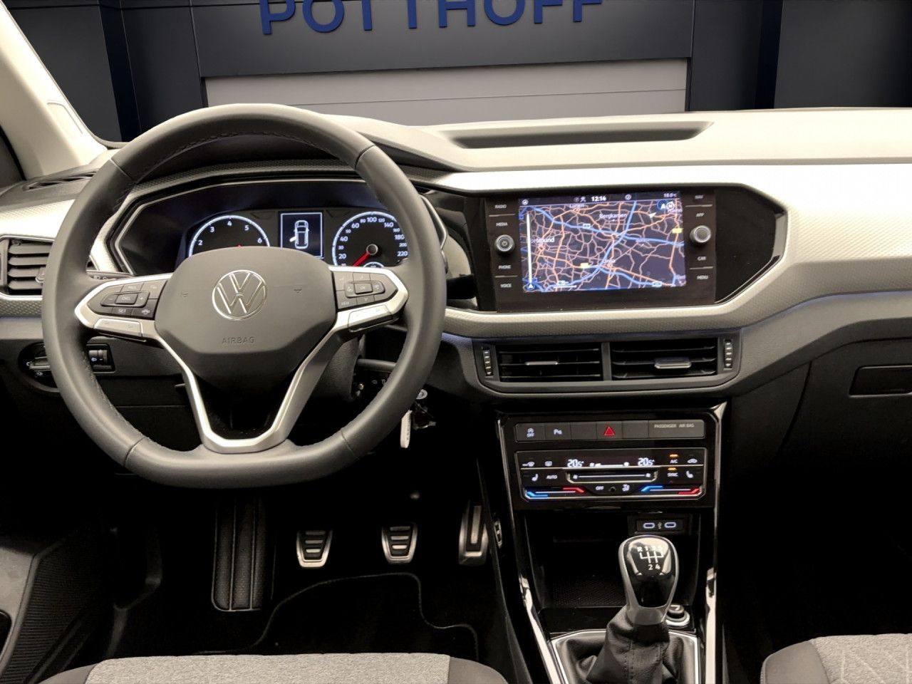 Volkswagen T-Cross 1.0 TSI Move Navi Sitzhzg FrontAssist PDC