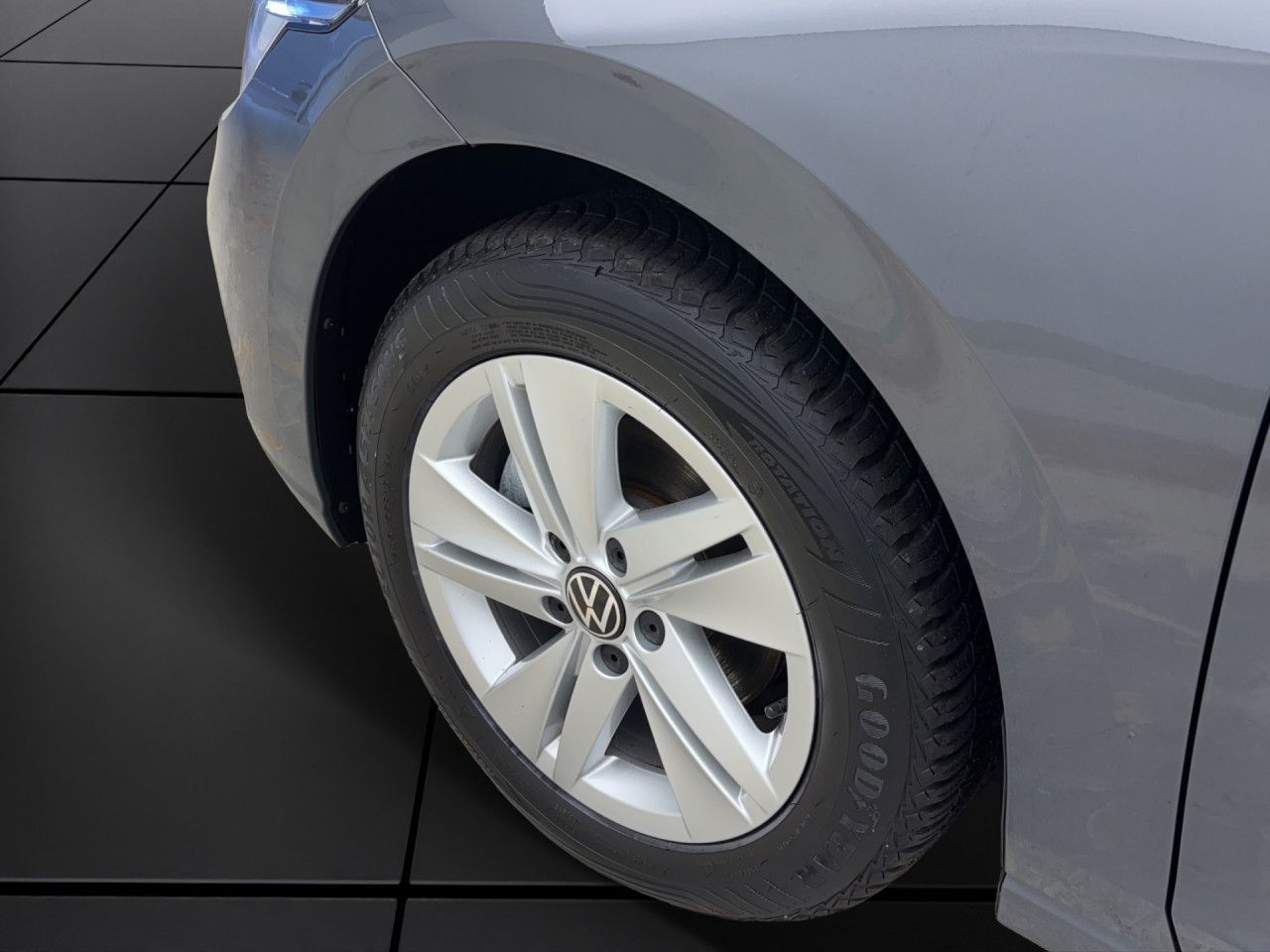 Volkswagen Golf Variant 8 1.5 eTSI DSG LifeNavi AHK LED Sitzhzg