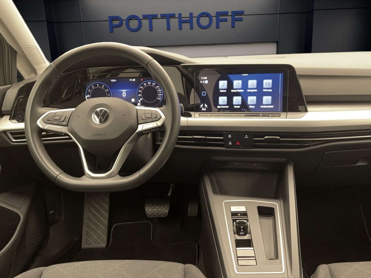 Volkswagen Golf Variant 8 1.5 eTSI DSG LifeNavi AHK LED Sitzhzg