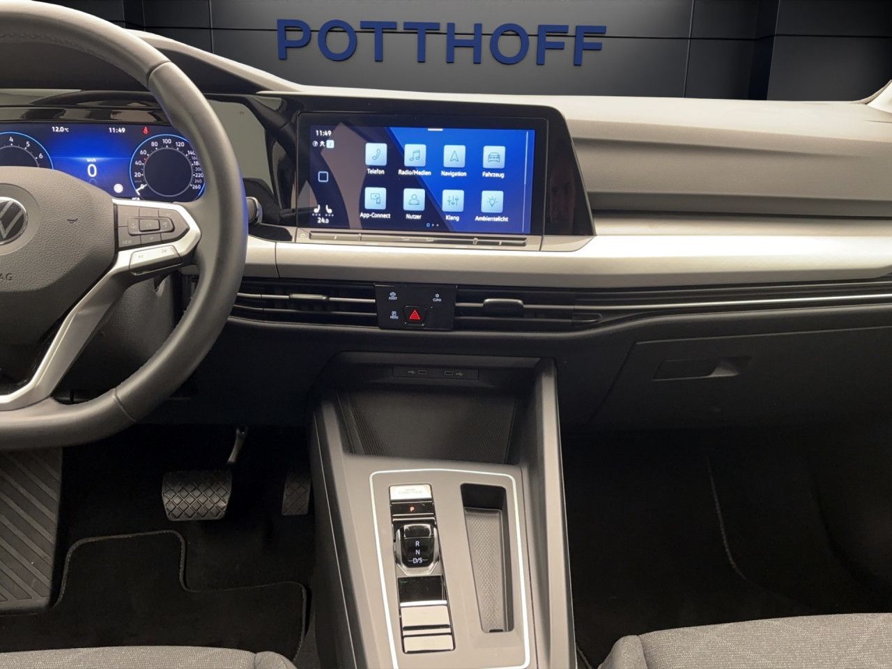 Volkswagen Golf Variant 8 1.5 eTSI DSG LifeNavi AHK LED Sitzhzg