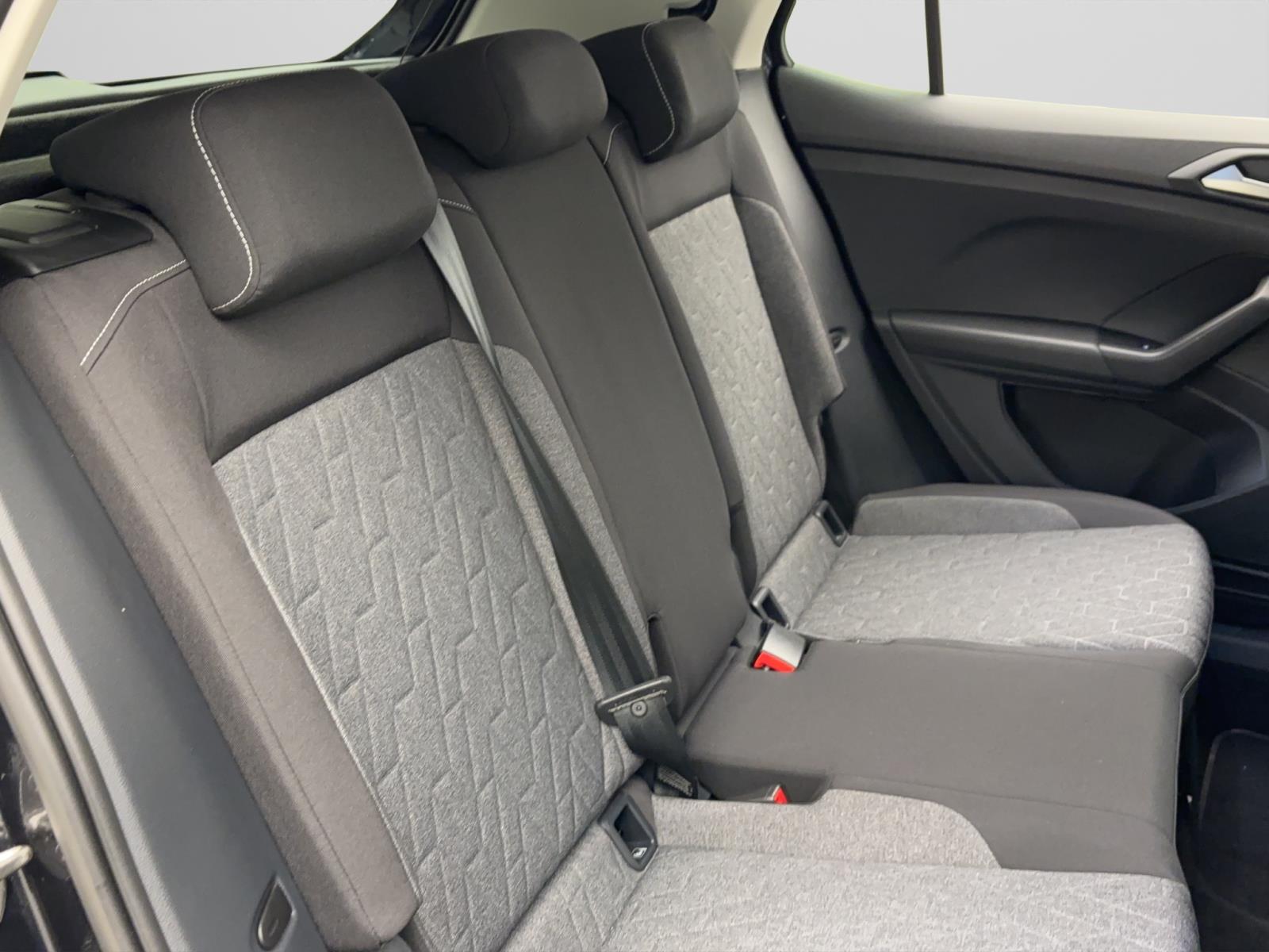Volkswagen T-Cross 1.0 TSI Move Navi Sitzhzg LaneAssist FrontAssist