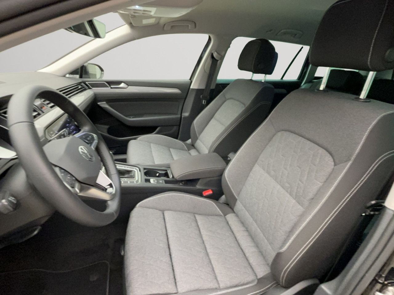 Volkswagen Passat Variant 2.0 TDI DSG BusinessNavi AHK ACC LED Sitzhzg