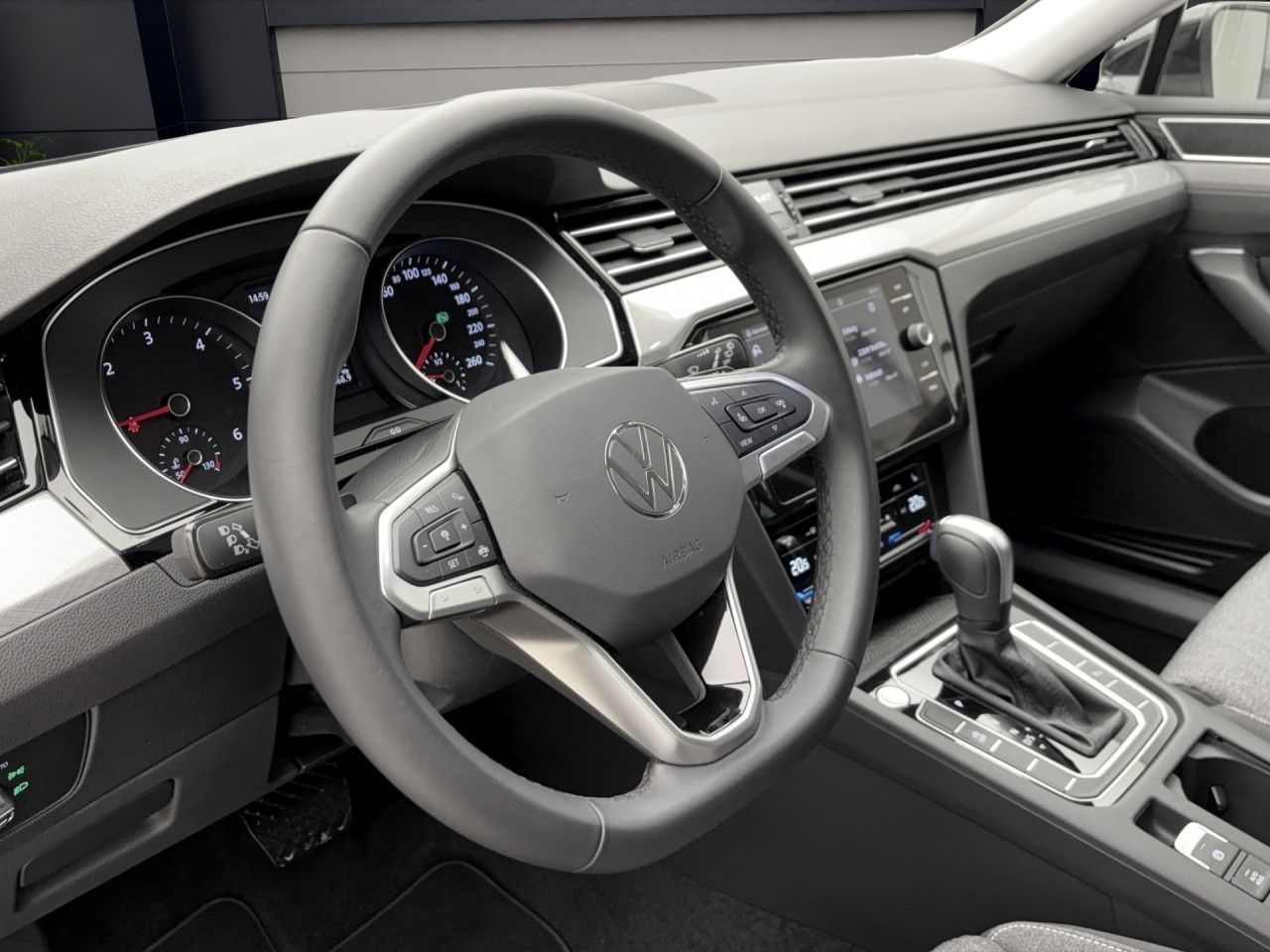 Volkswagen Passat Variant 2.0 TDI DSG BusinessNavi AHK ACC LED Sitzhzg