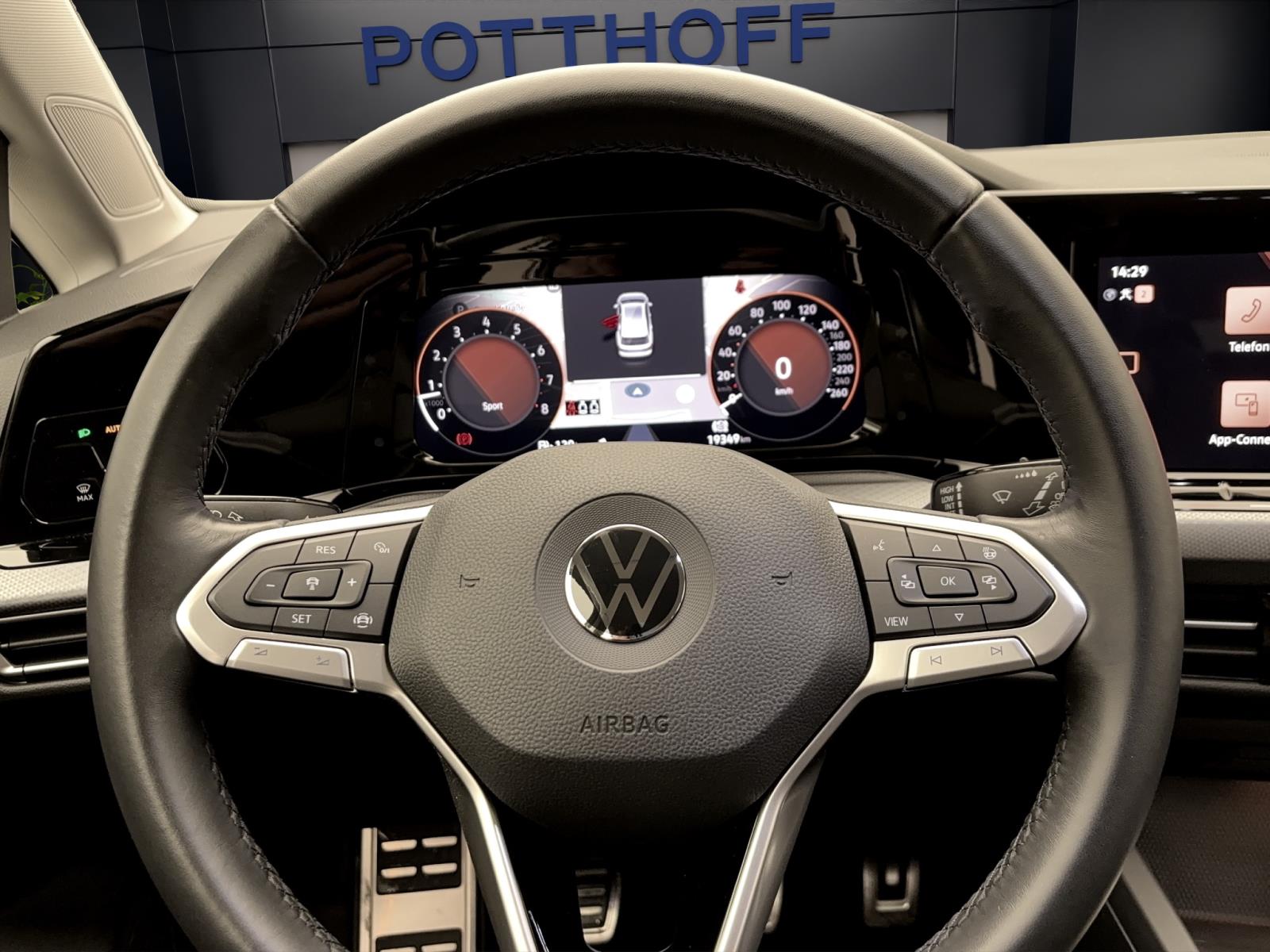 Volkswagen Golf Variant 8 1.5 TSI Active Navi LED ACC Sitzhzg