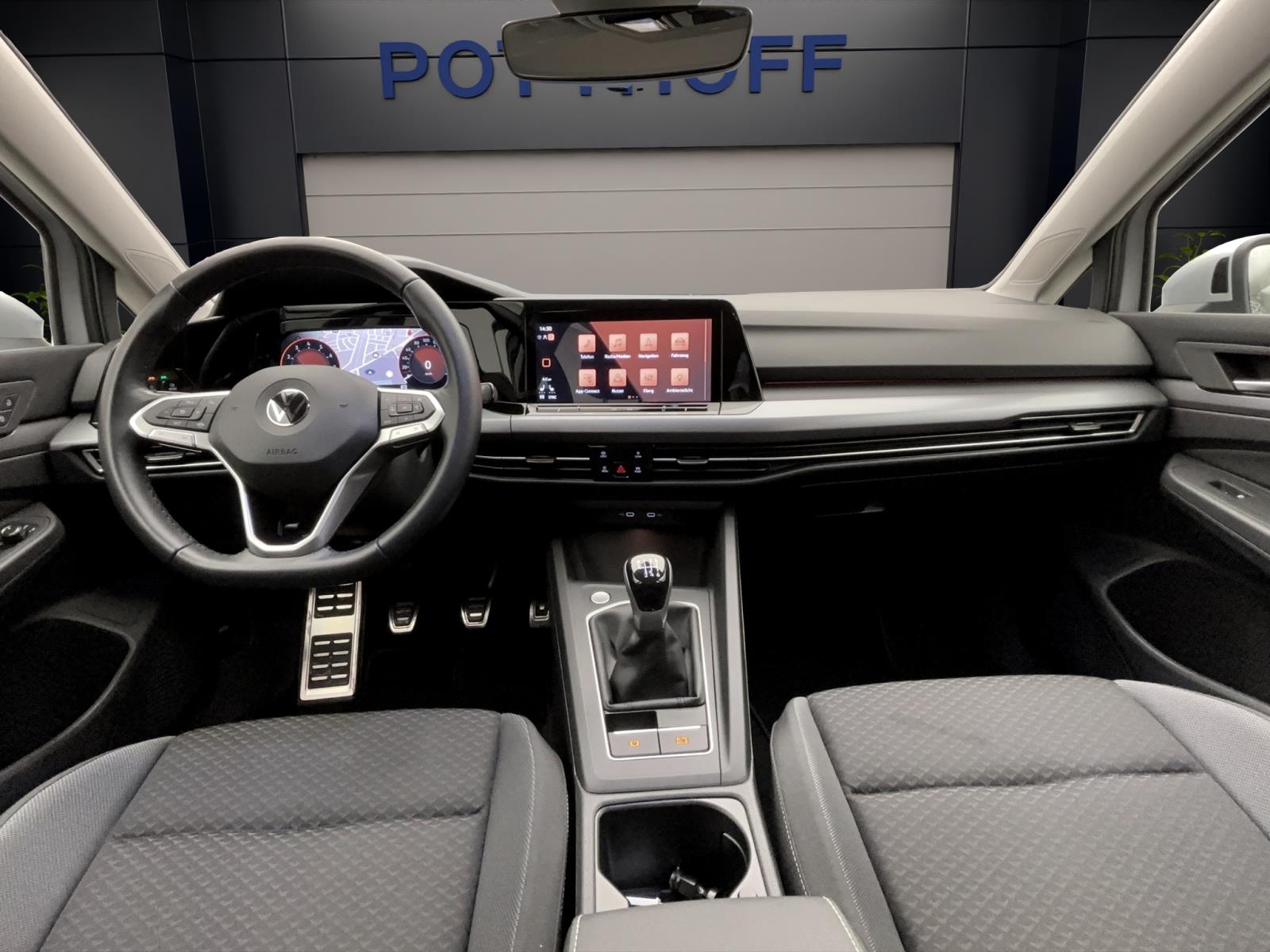 Volkswagen Golf Variant 8 1.5 TSI Active Navi LED ACC Sitzhzg