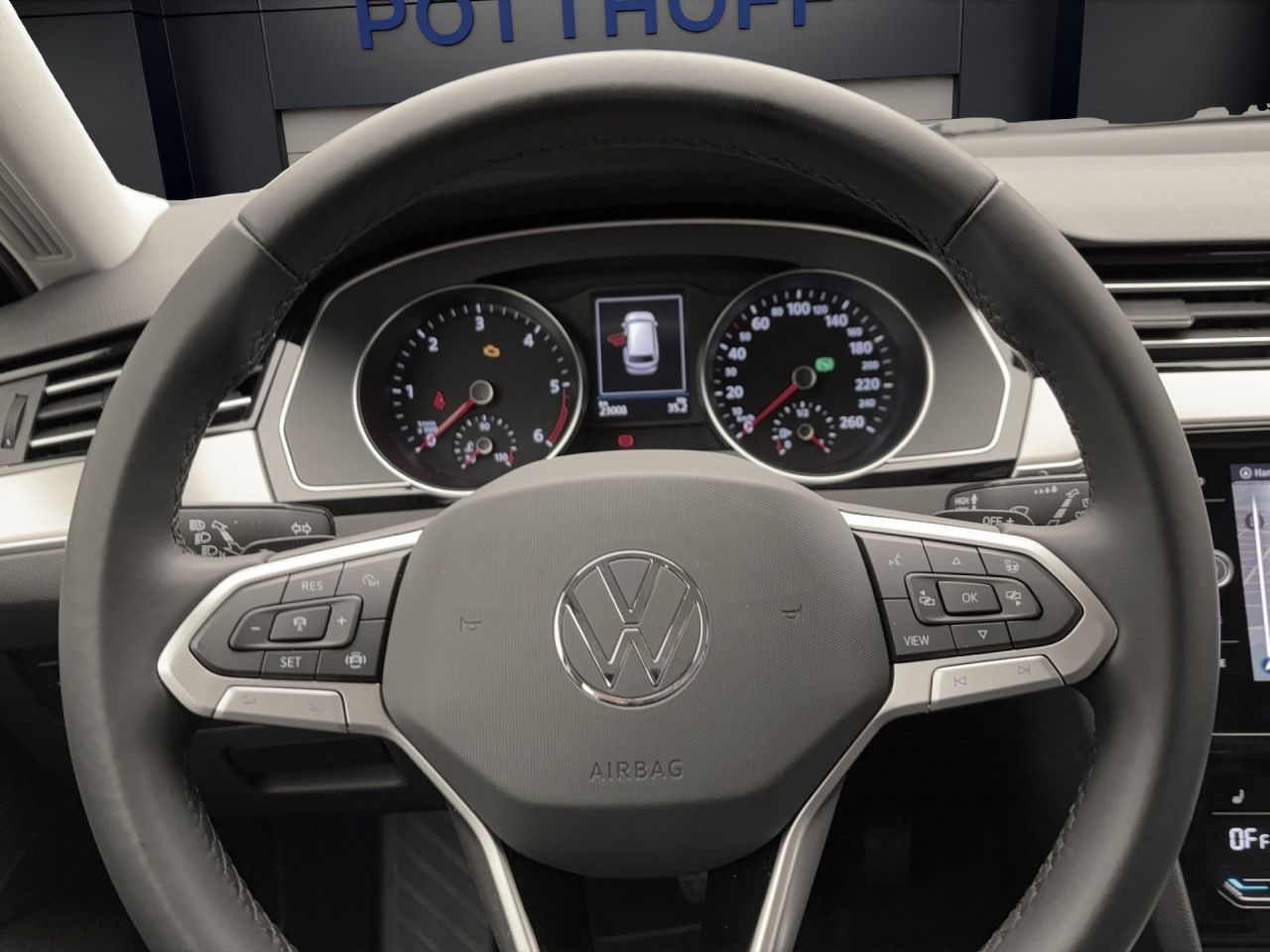Volkswagen Passat Variant 2.0 TDI DSG Elegance Navi AHK ACC IQ.Light RearView