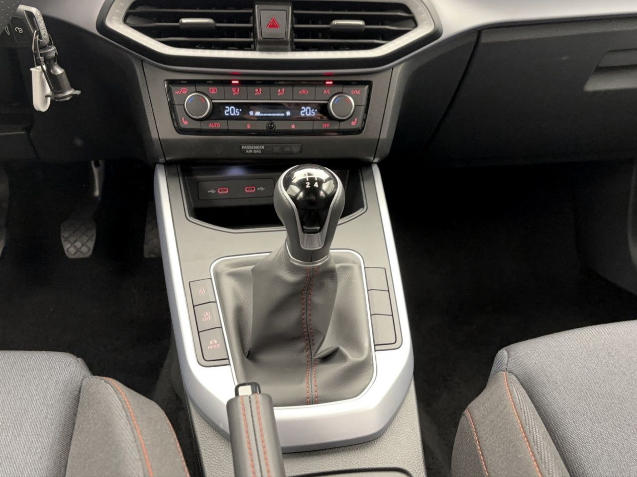Seat Arona 1.0 TSI FR Navi ACC LED Sitzhzg
