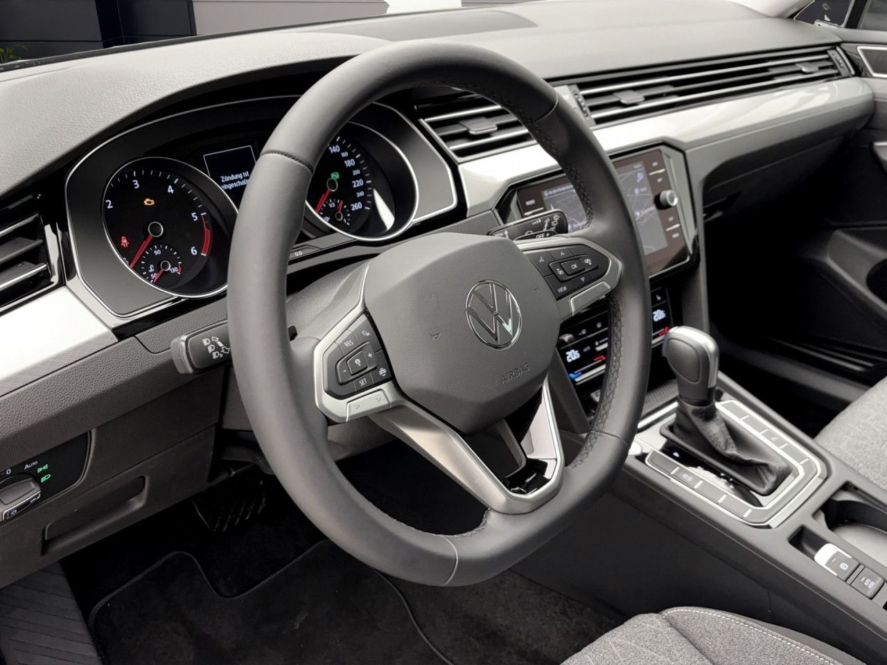 Volkswagen Passat Variant 2.0 TDI DSG BusinessNavi AHK LED Sitzhzg